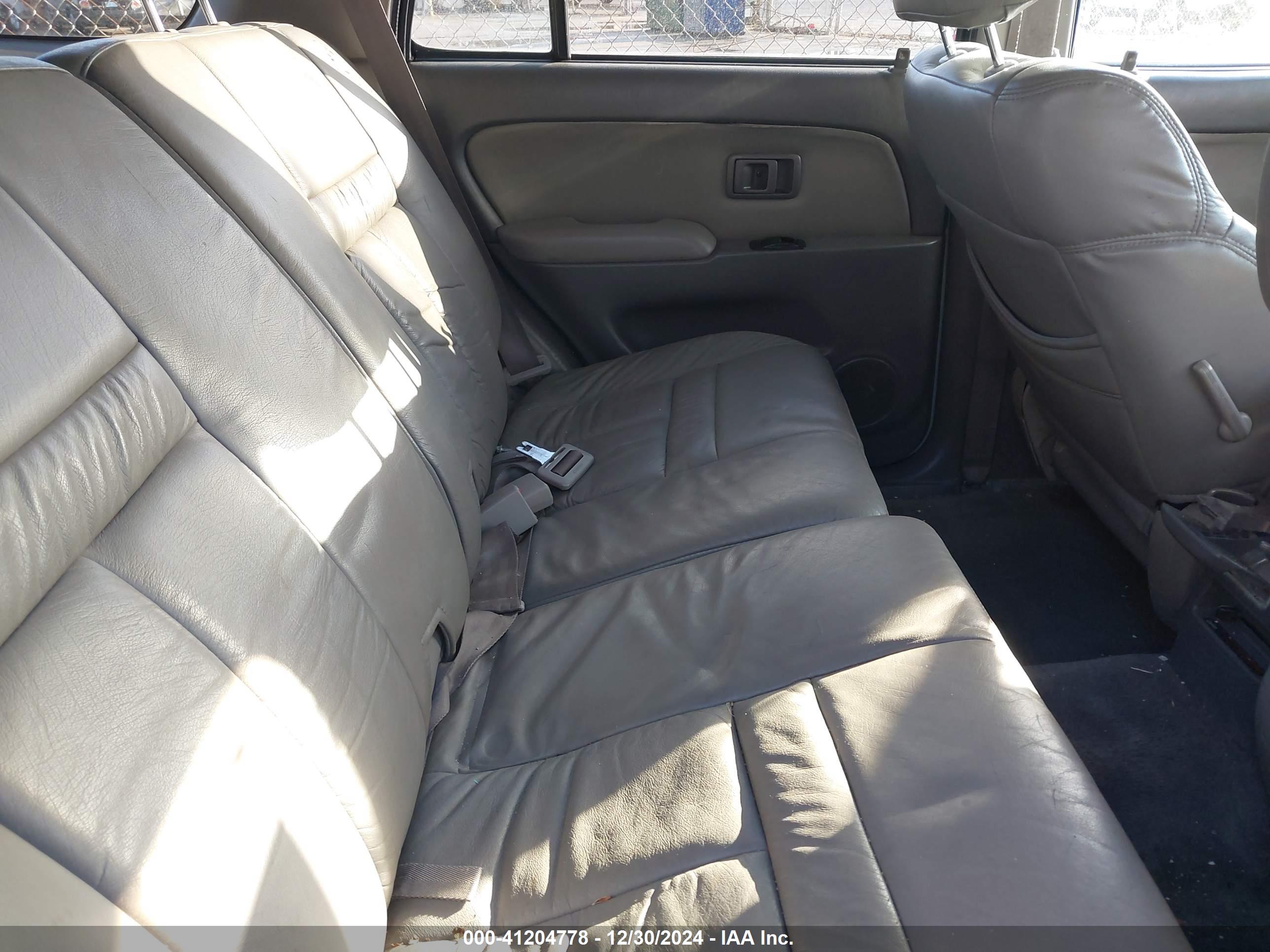 TOYOTA 4RUNNER image 8