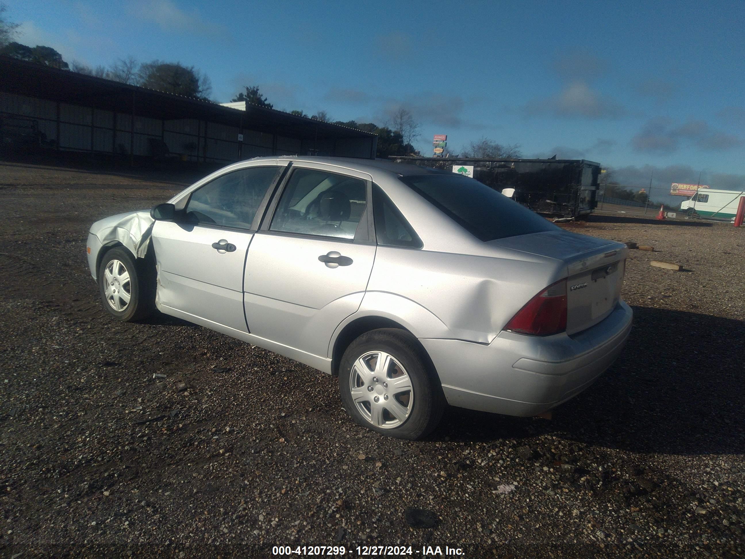 FORD FOCUS image 3