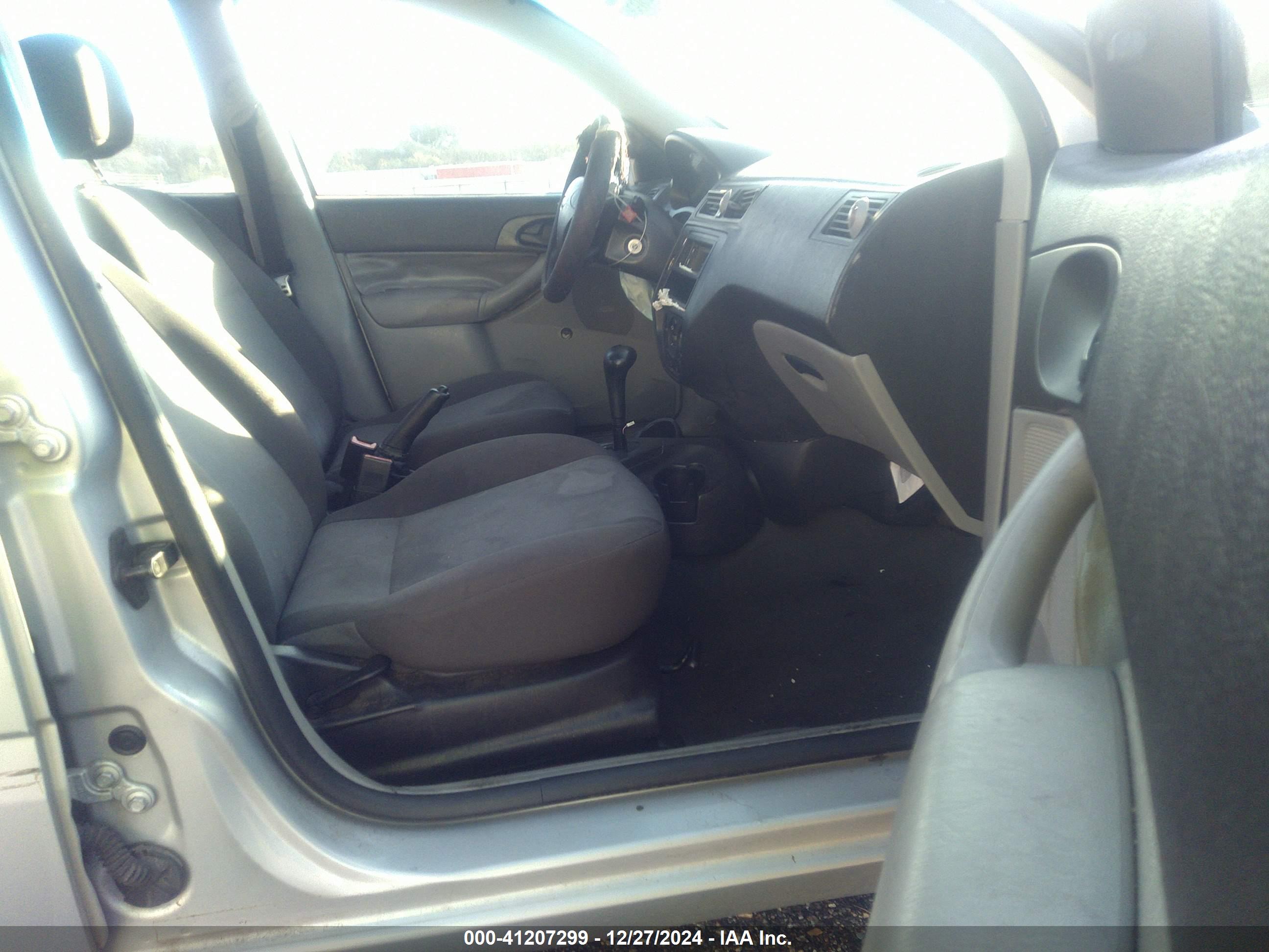 FORD FOCUS image 5