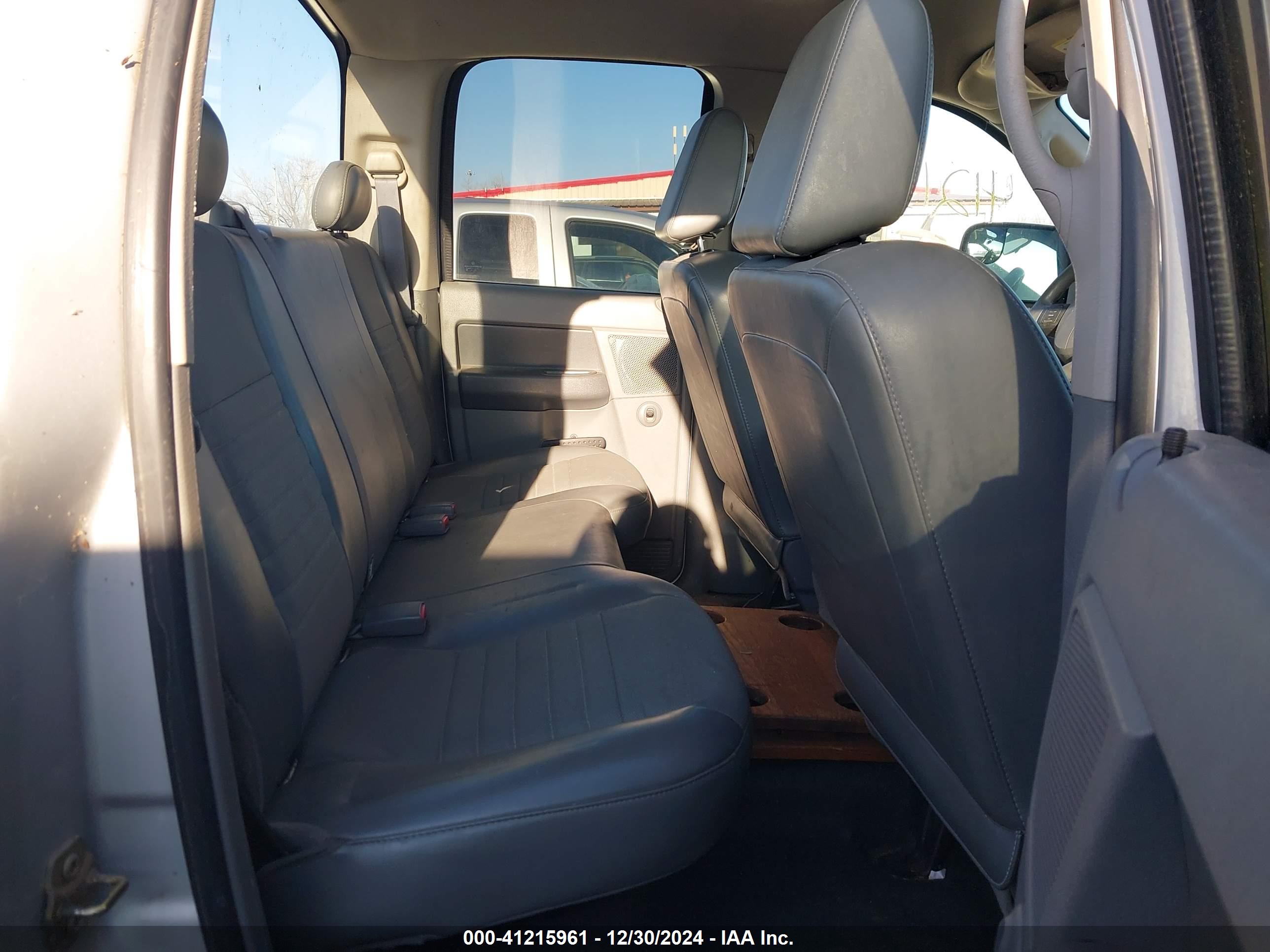 DODGE RAM image 8