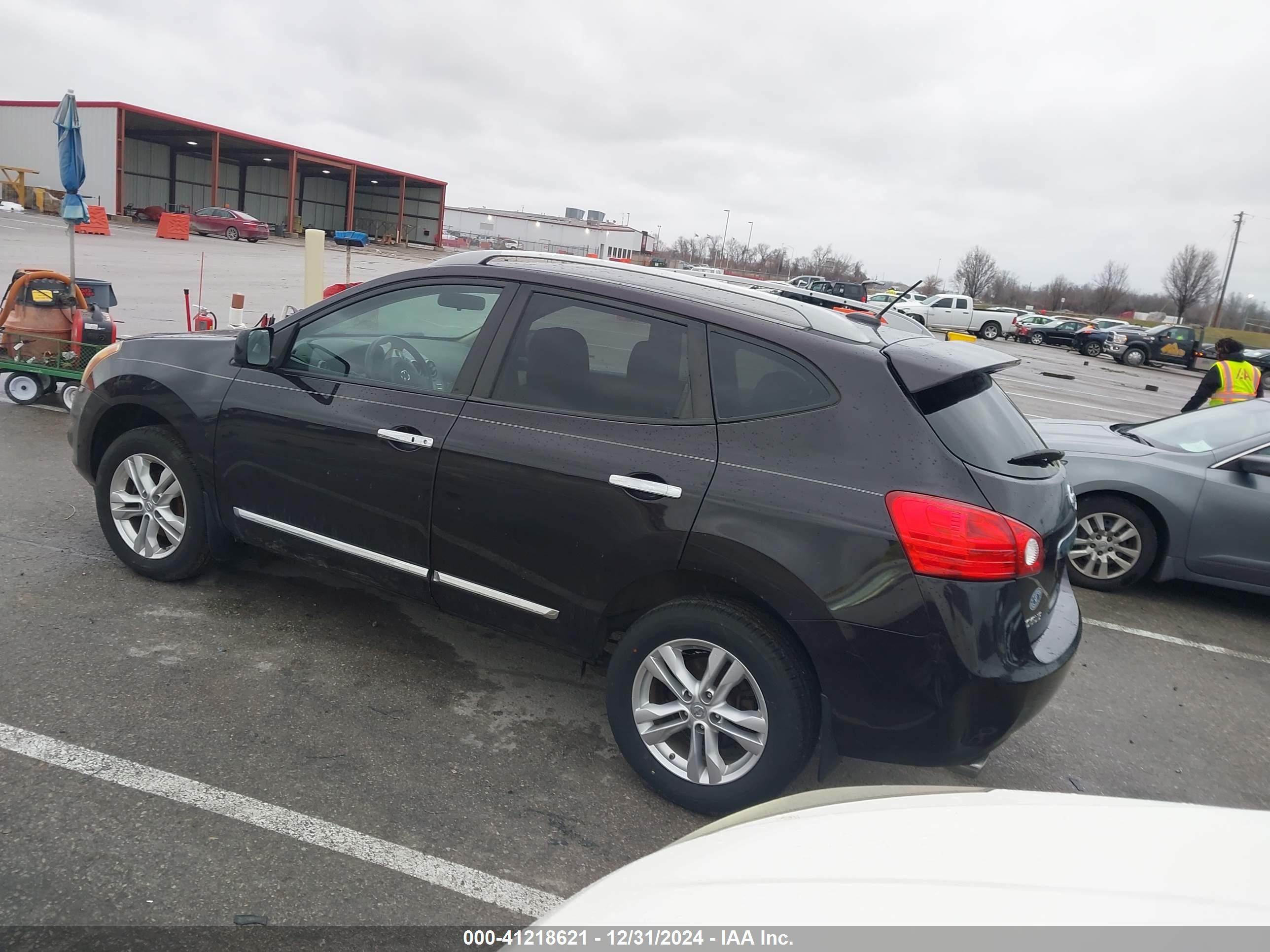 NISSAN ROGUE image 3
