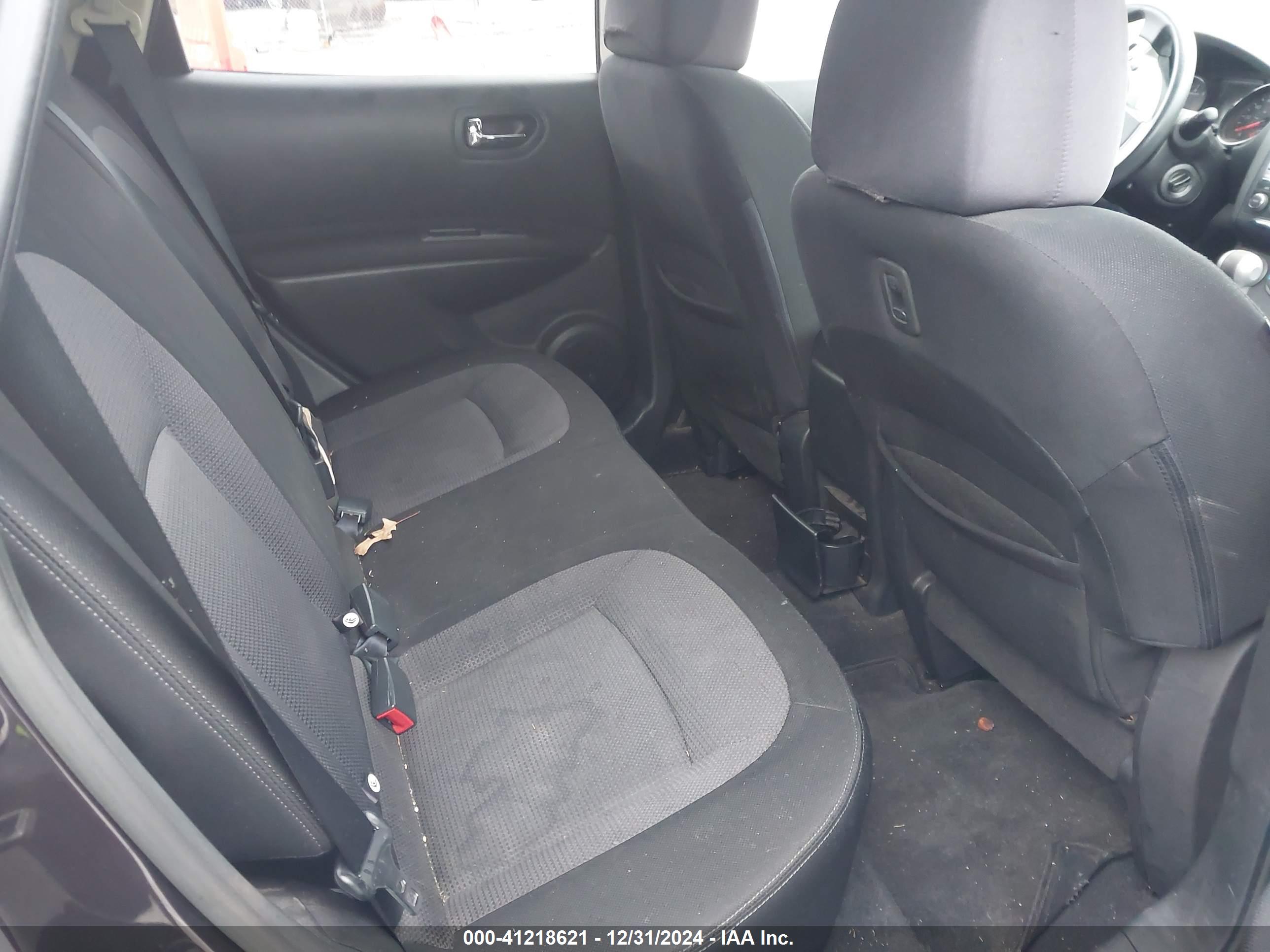 NISSAN ROGUE image 8