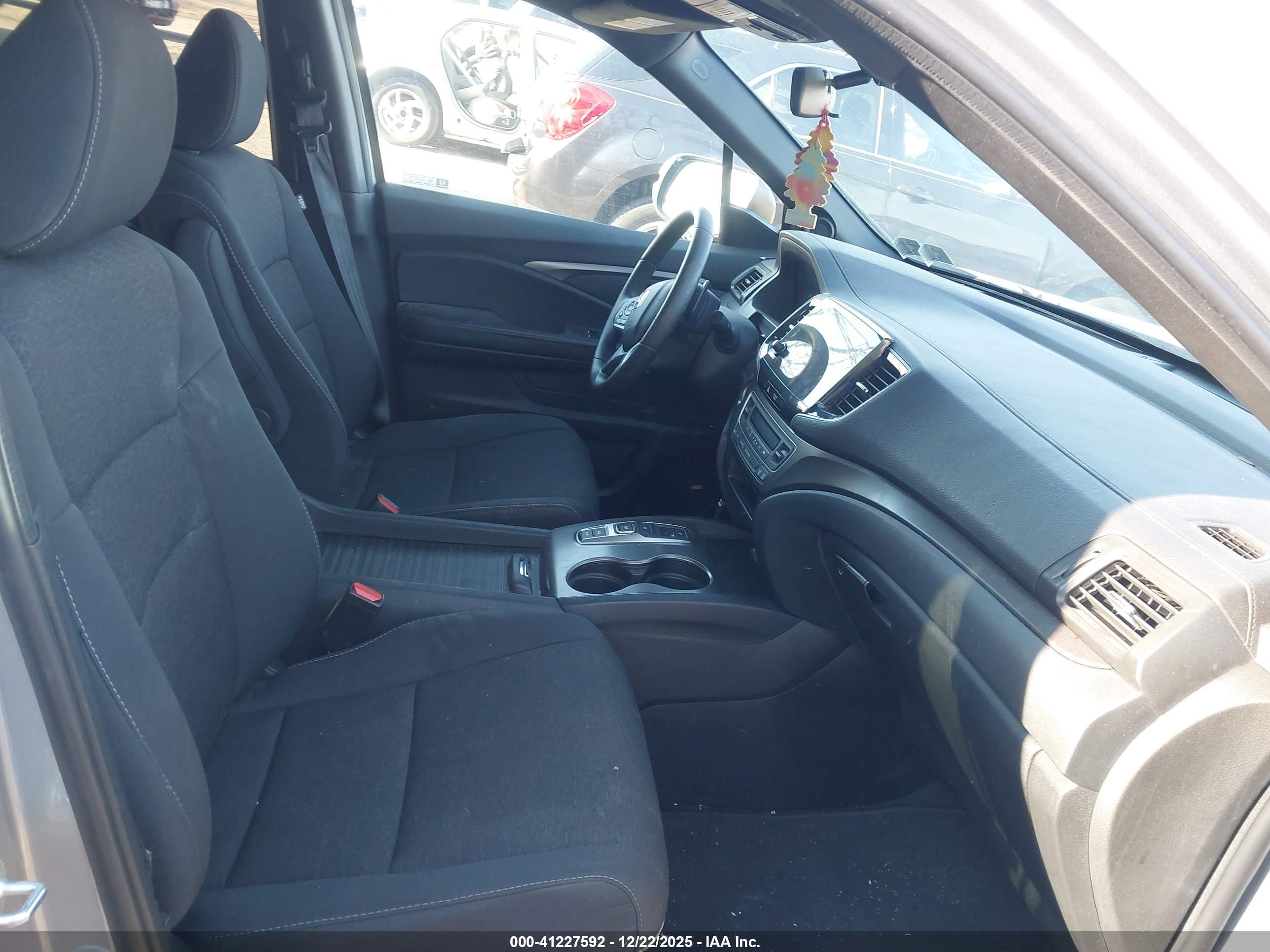 HONDA PASSPORT image 5