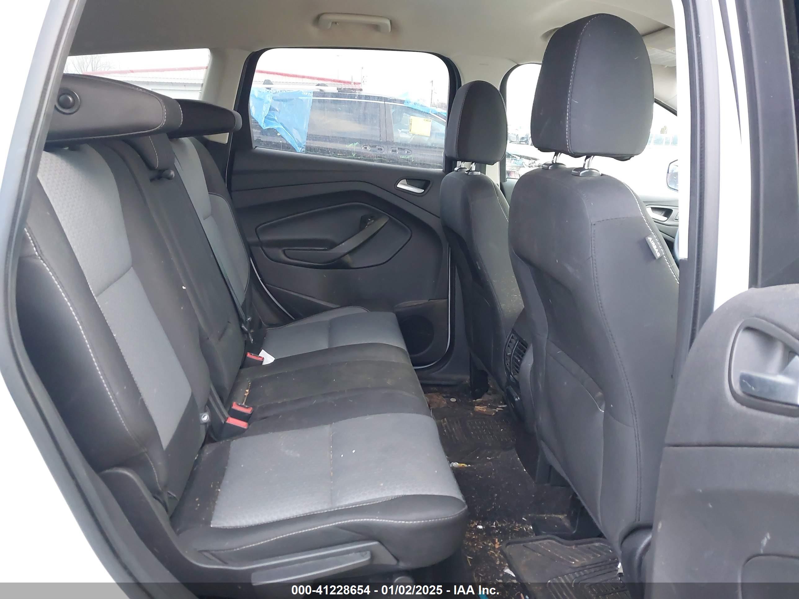 FORD ESCAPE image 8