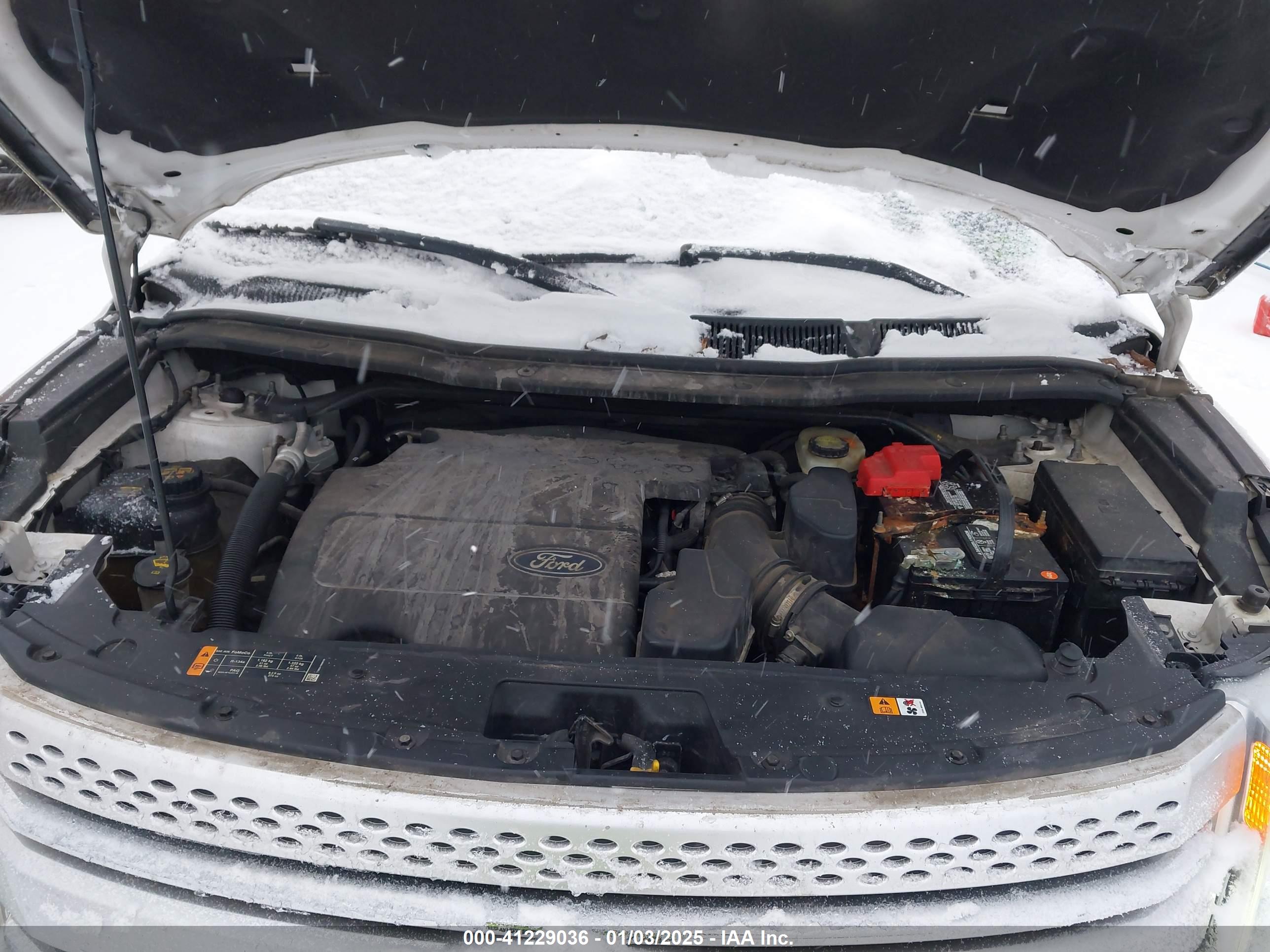 FORD EXPLORER image 10