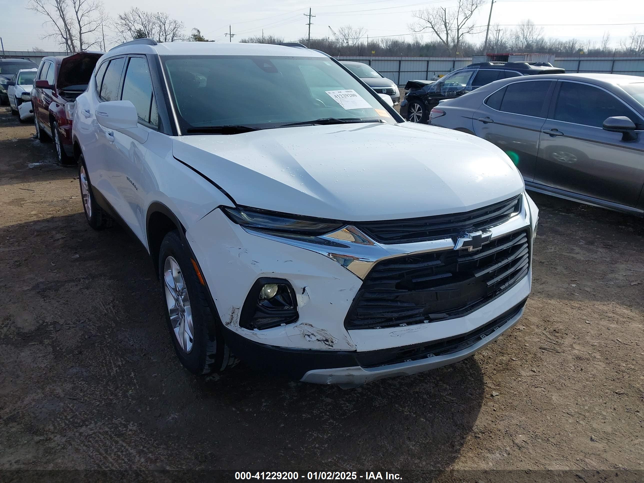 CHEVROLET BLAZER image 6