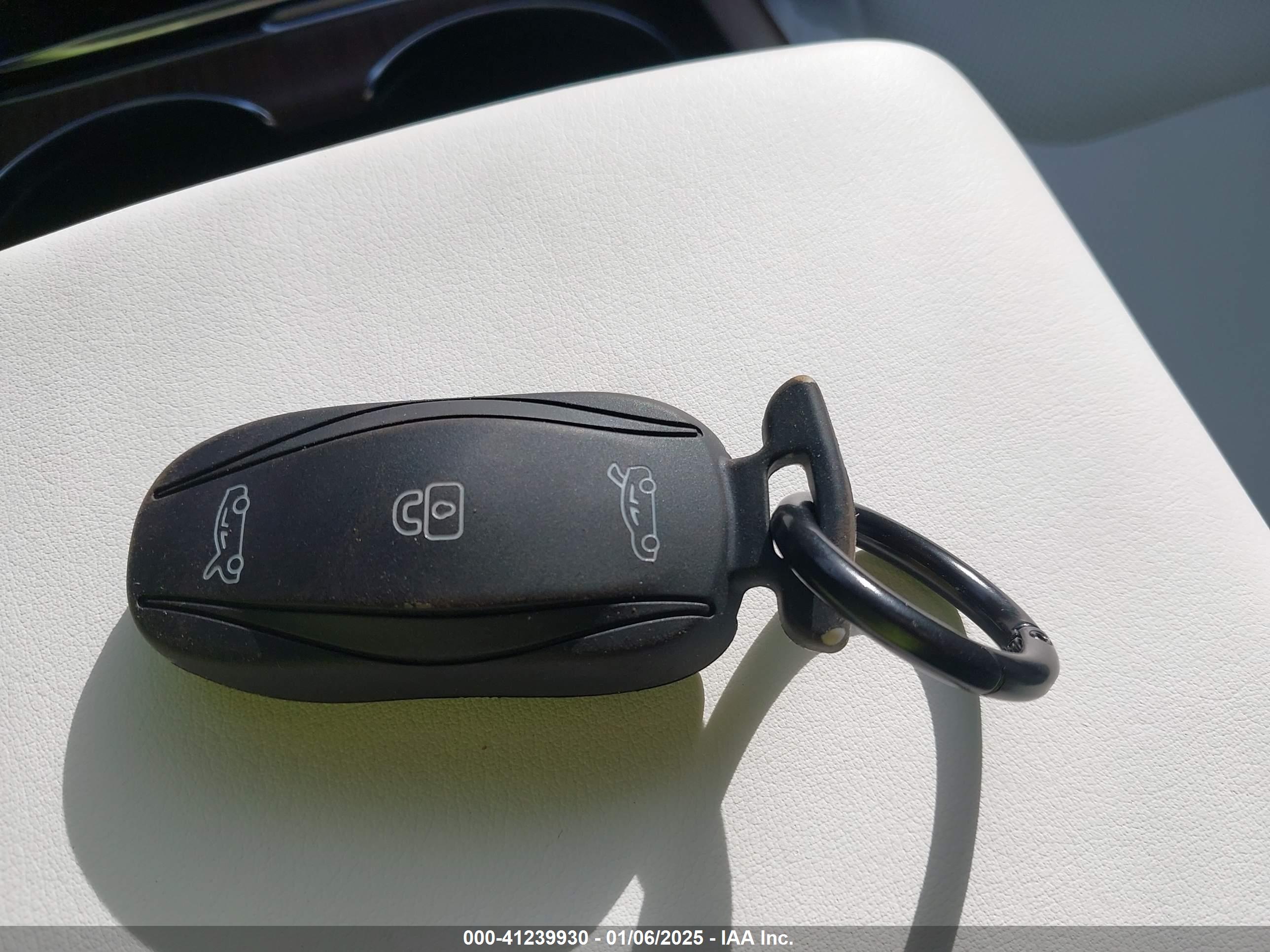 TESLA MODEL image 11