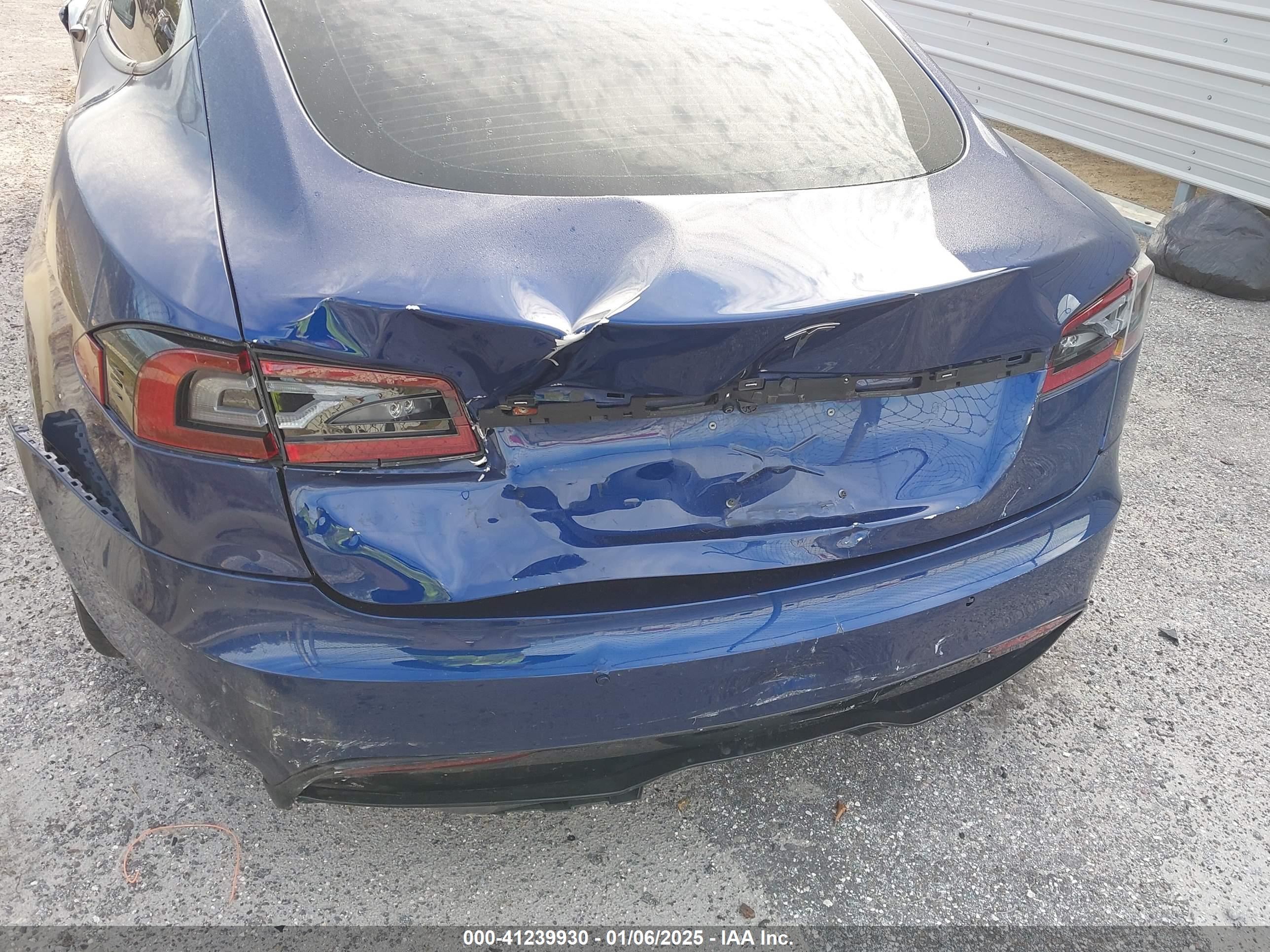 TESLA MODEL image 6