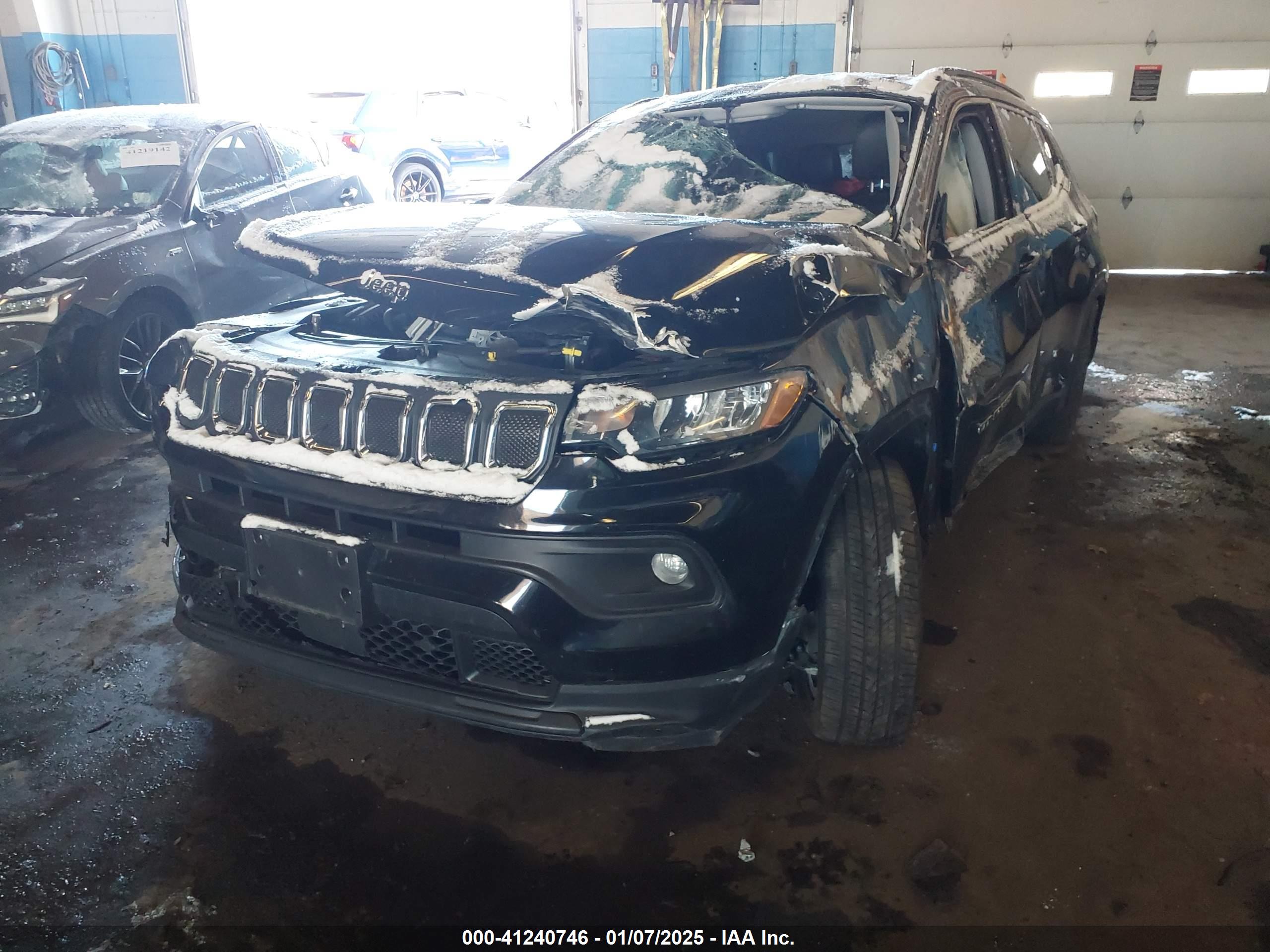 JEEP COMPASS image 2