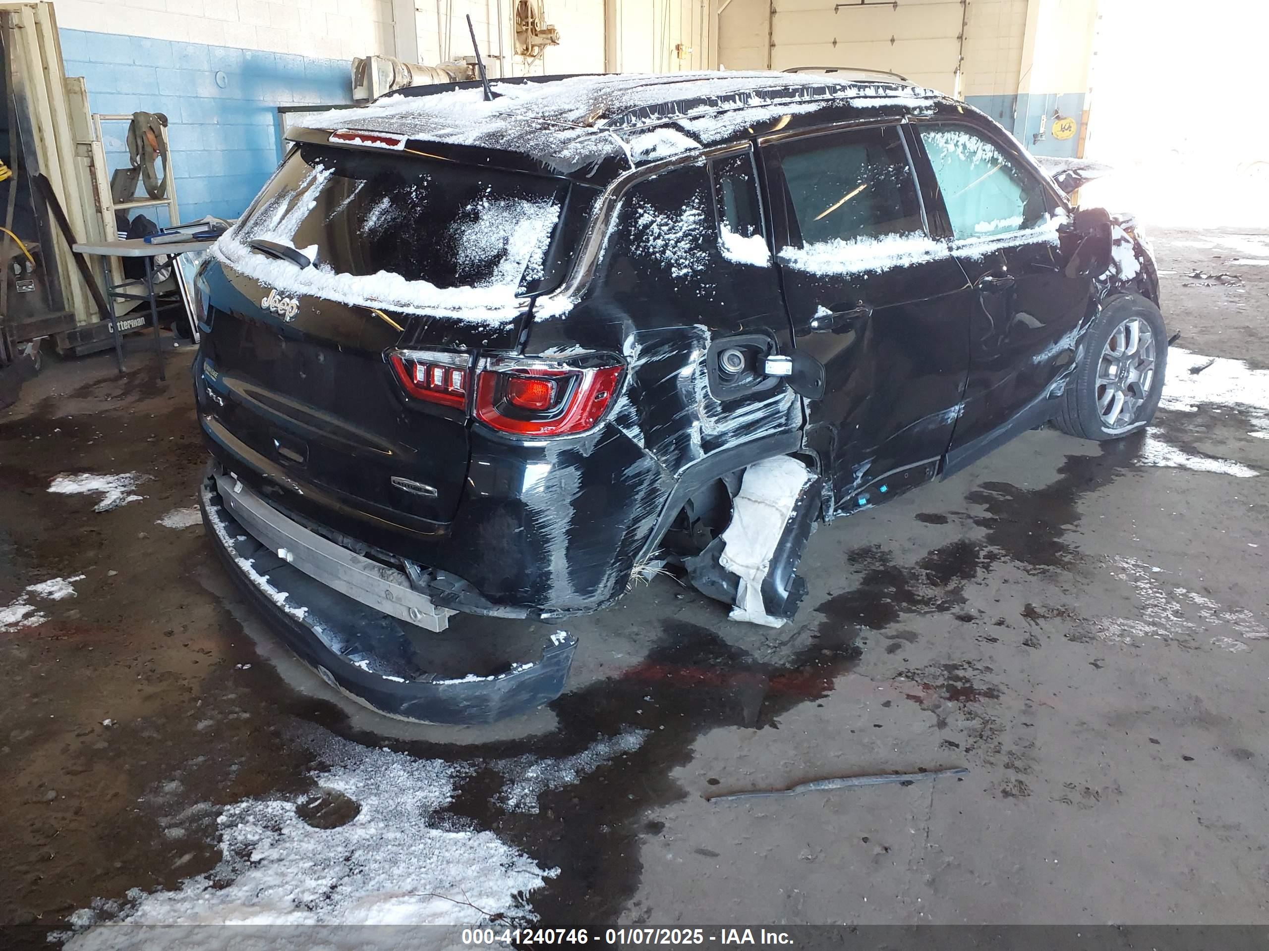 JEEP COMPASS image 4