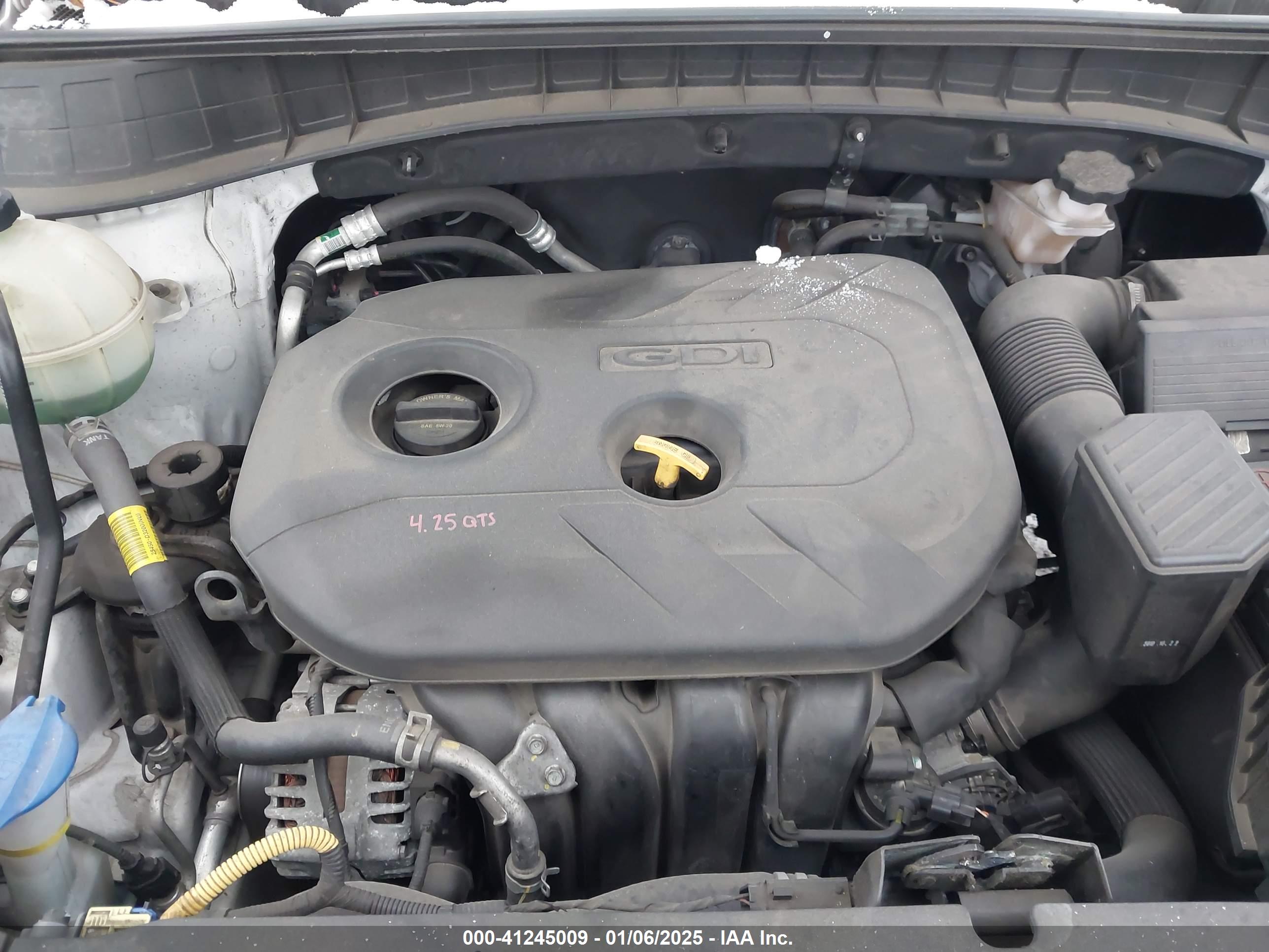 HYUNDAI TUCSON image 10
