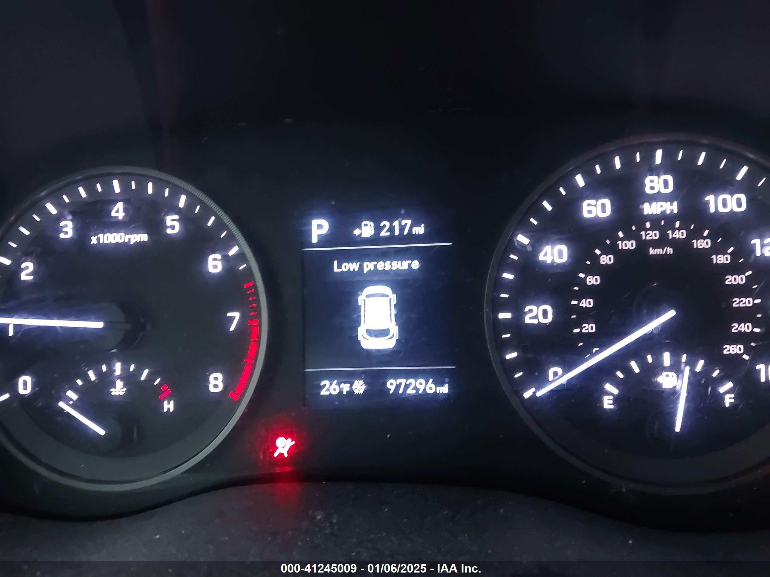 HYUNDAI TUCSON image 7
