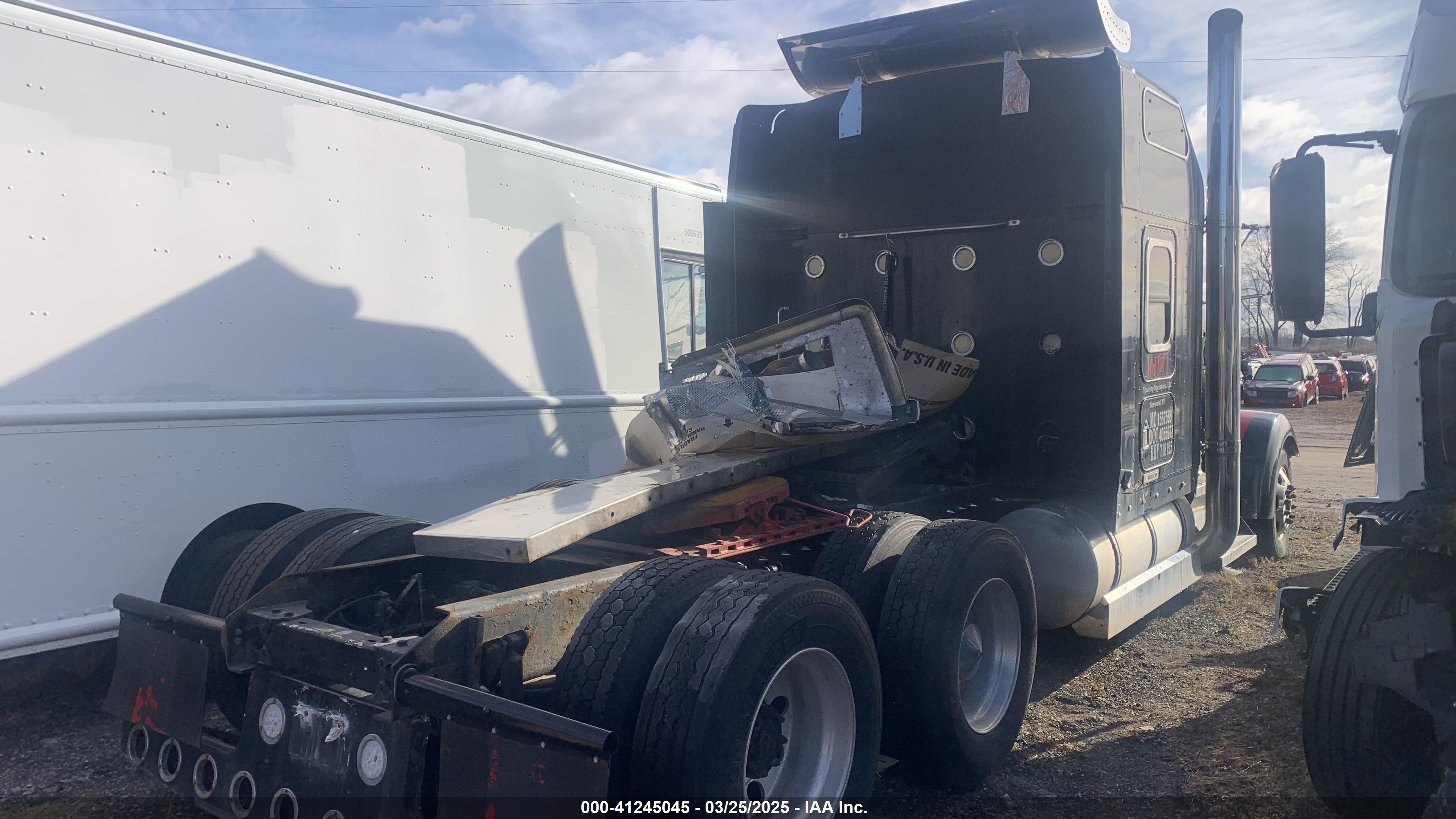 KENWORTH CONSTRUCTION image 4