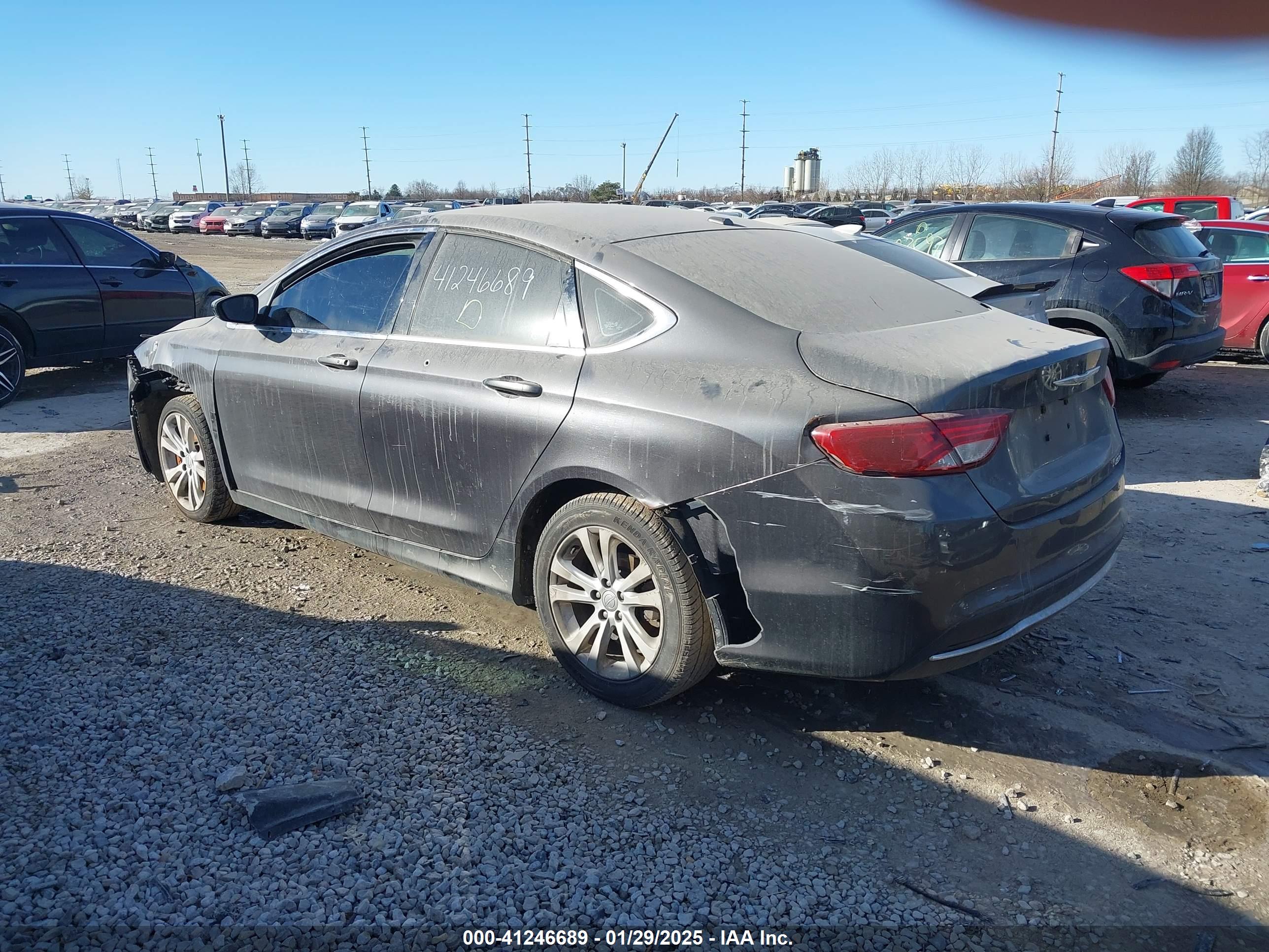 CHRYSLER 200 image 3