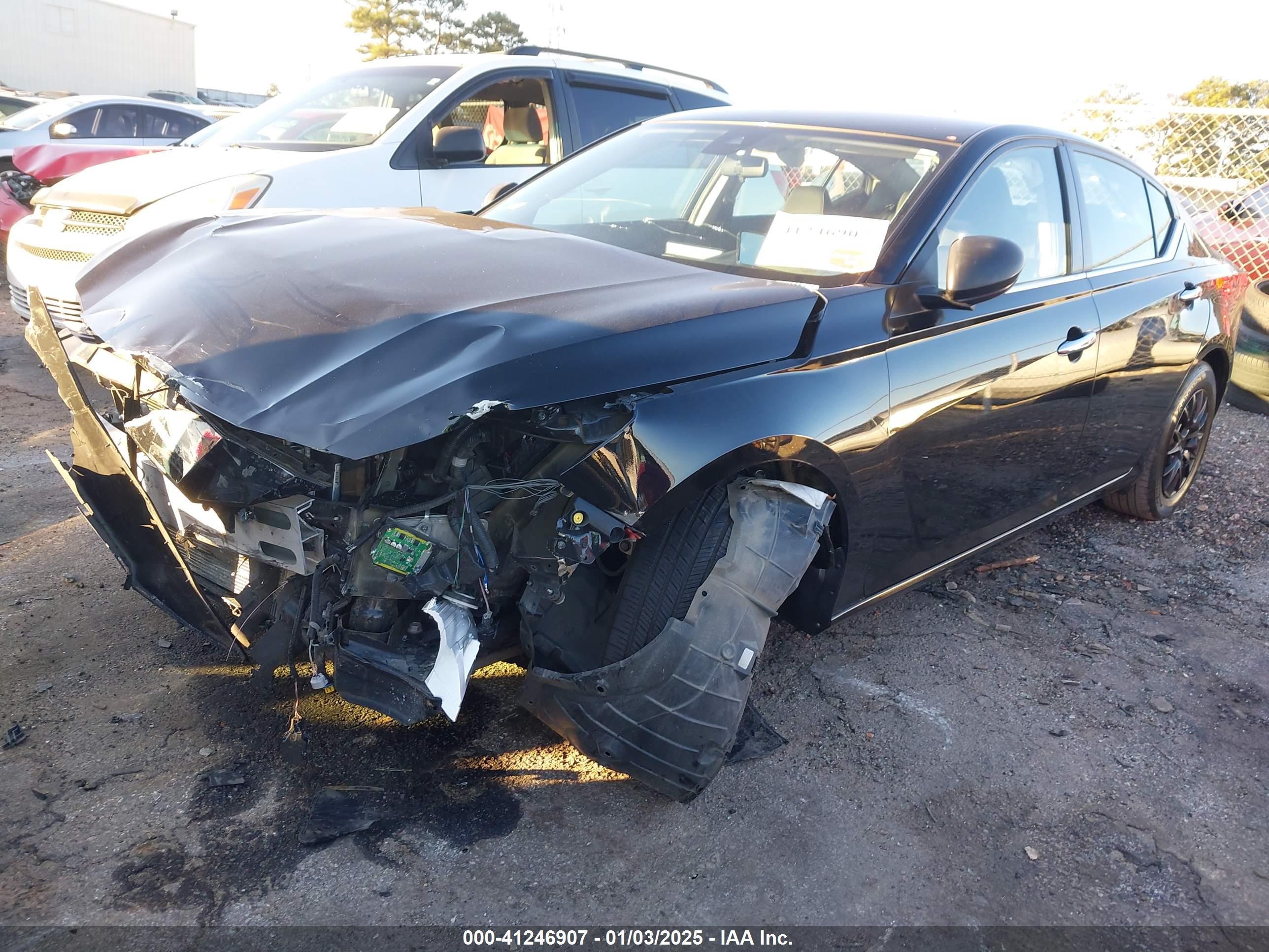 NISSAN ALTIMA image 2