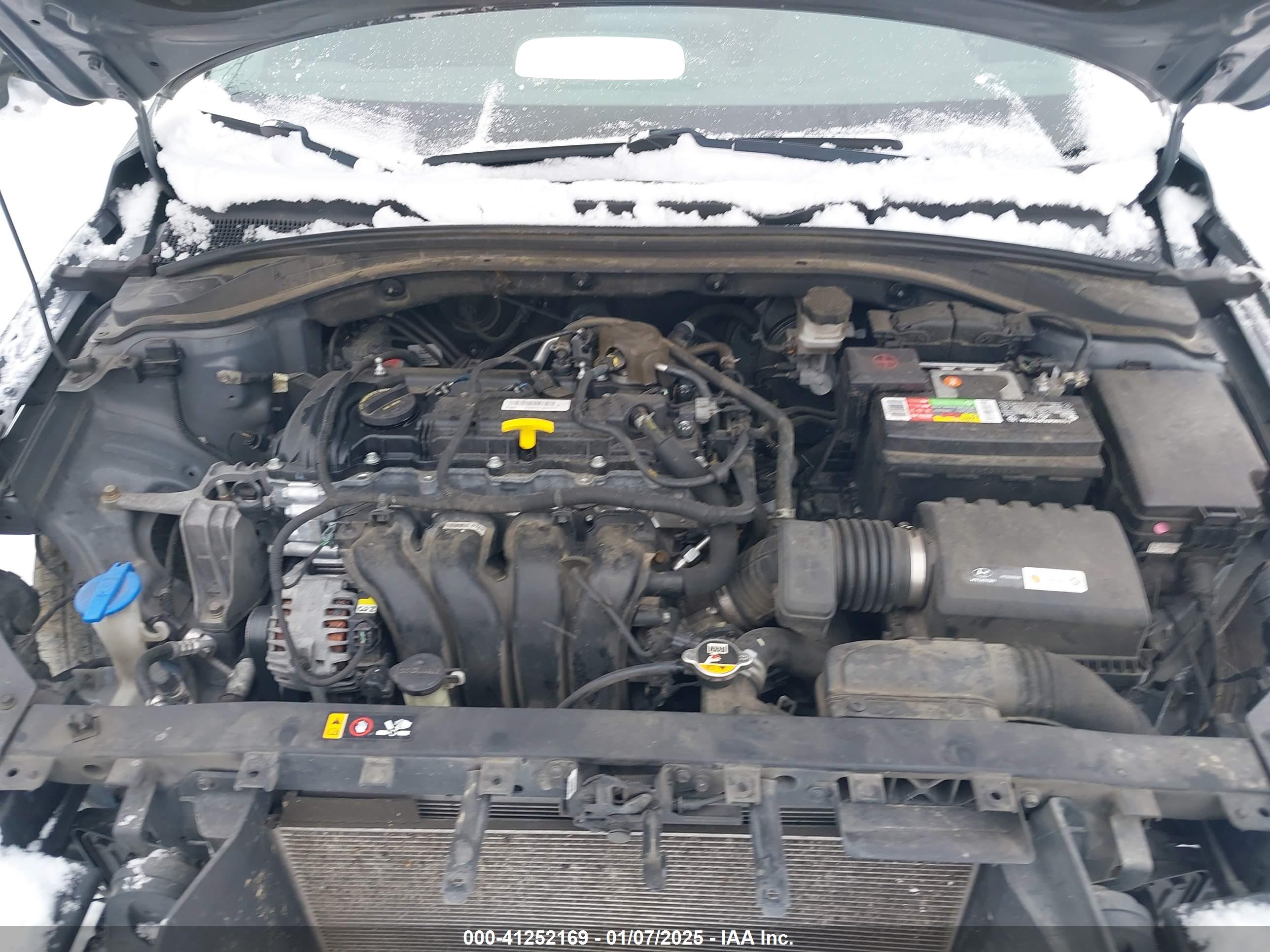 HYUNDAI ELANTRA image 10