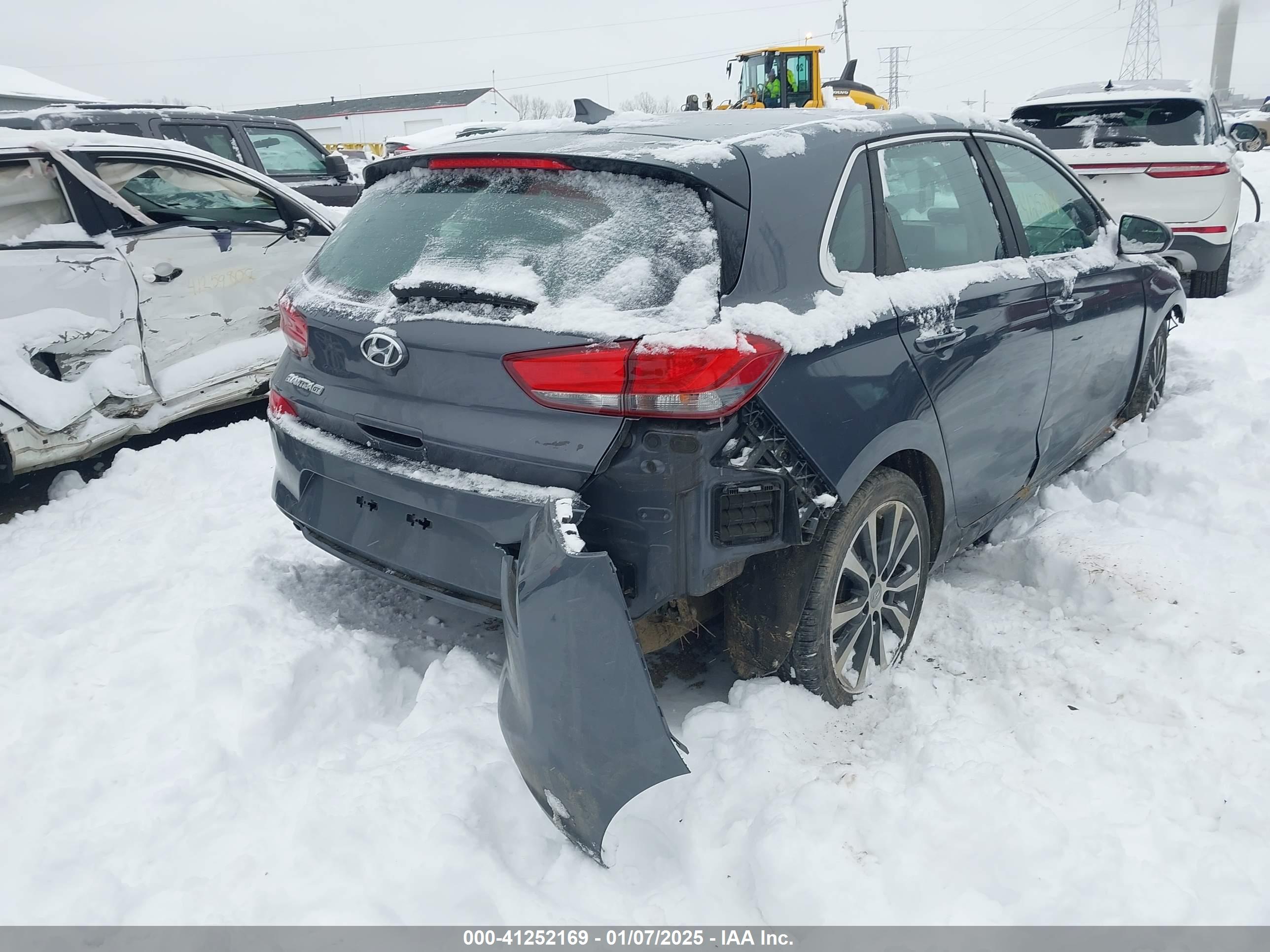 HYUNDAI ELANTRA image 4