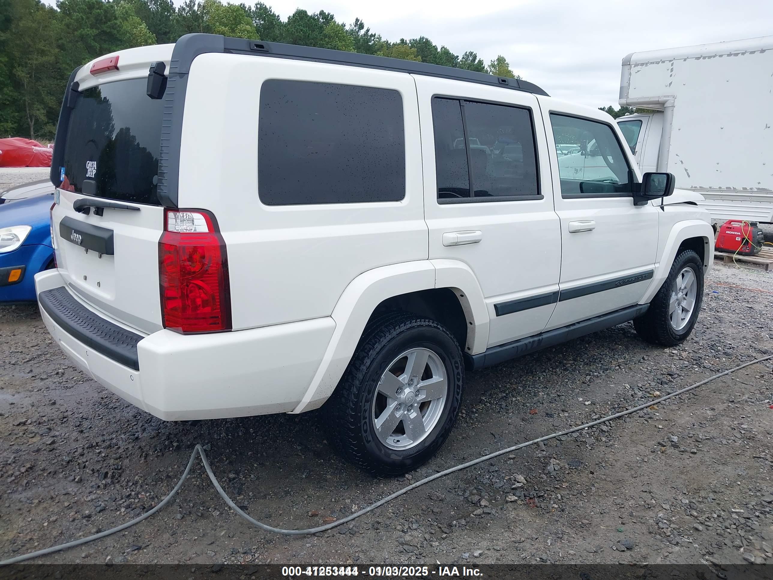 JEEP COMMANDER image 4