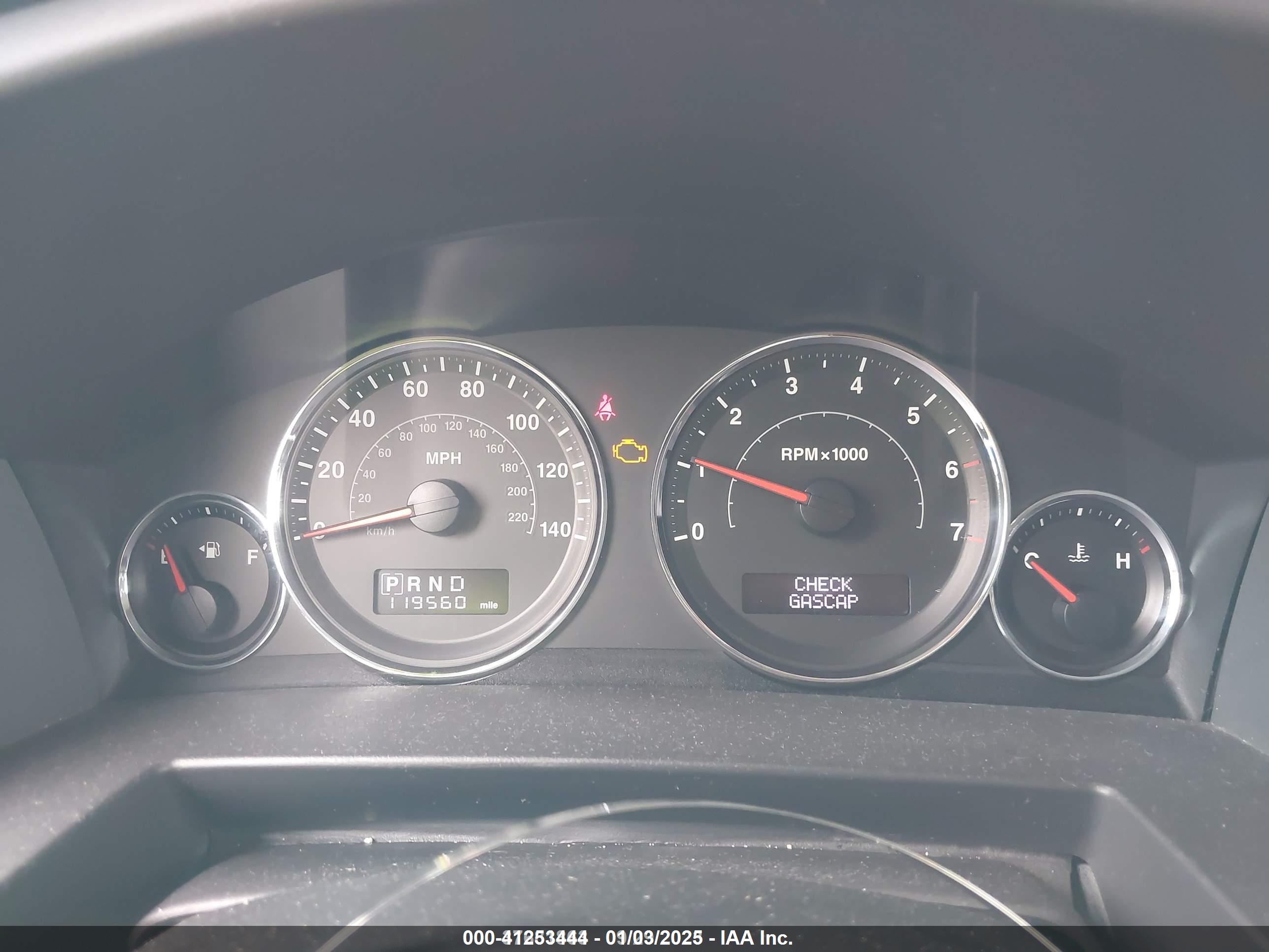 JEEP COMMANDER image 7