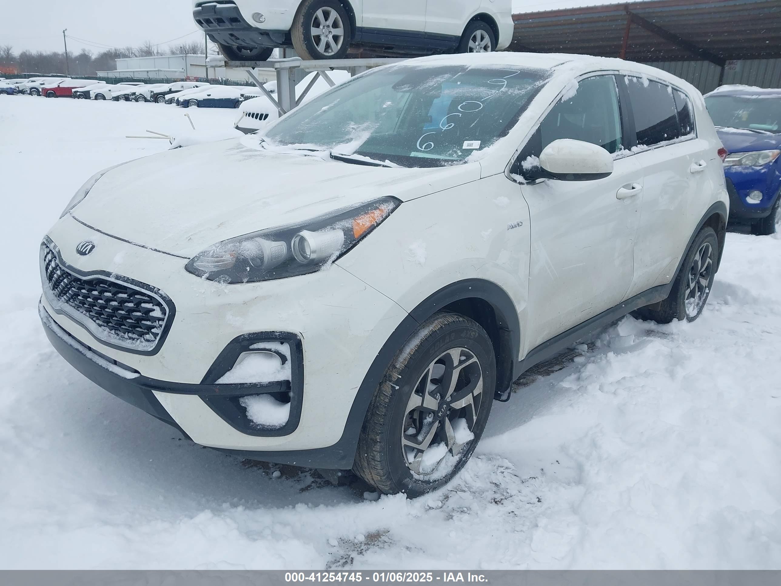 KIA SPORTAGE image 2
