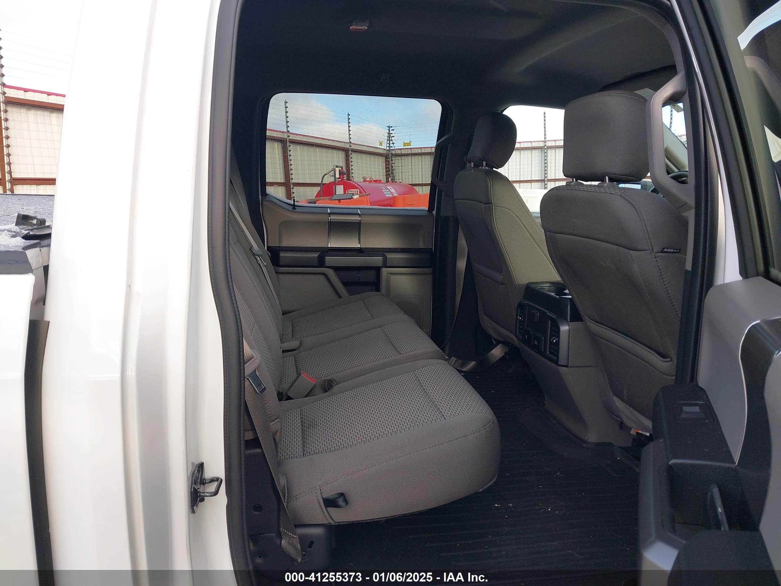 FORD F-150 image 8