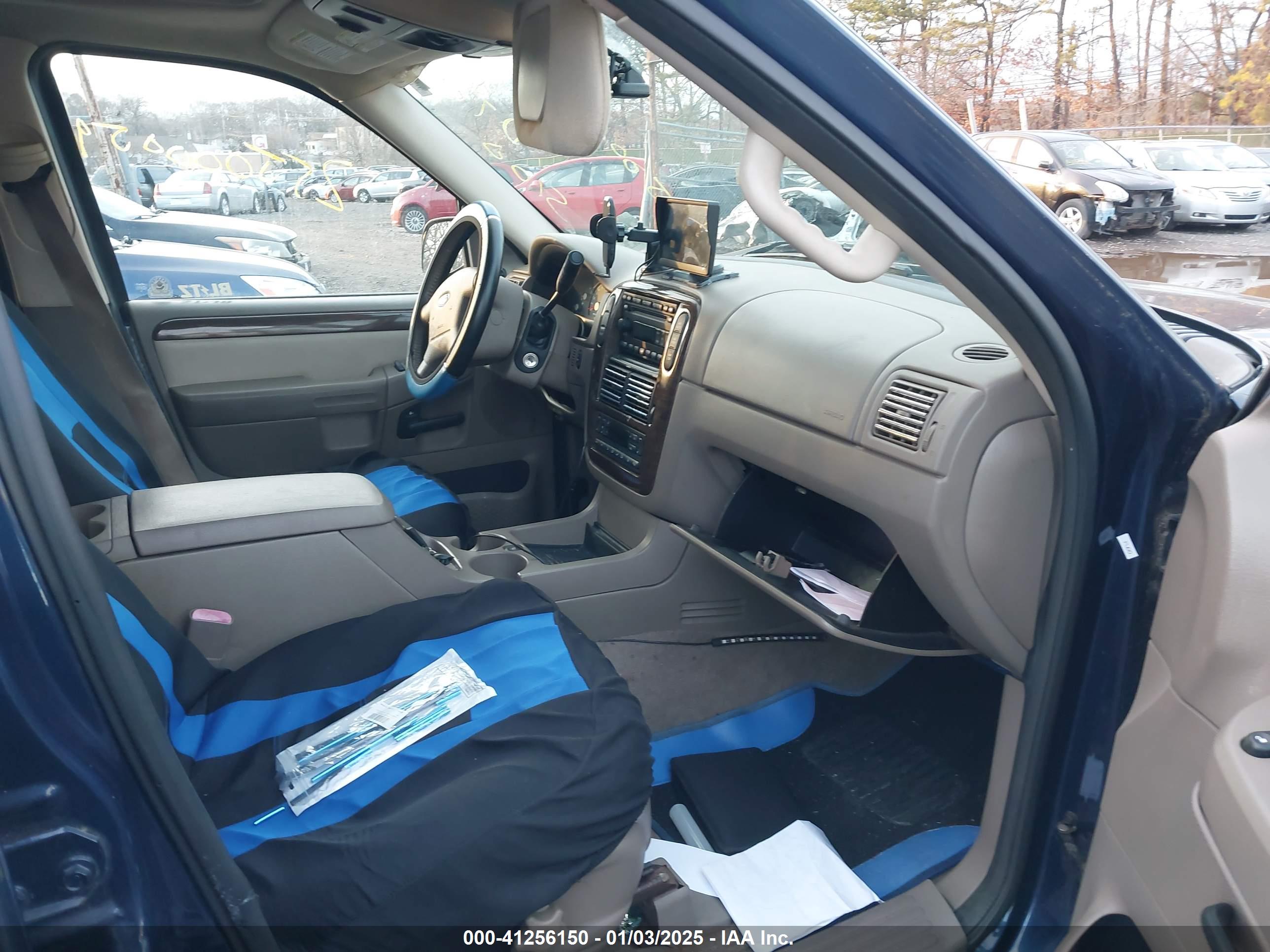 FORD EXPLORER image 5