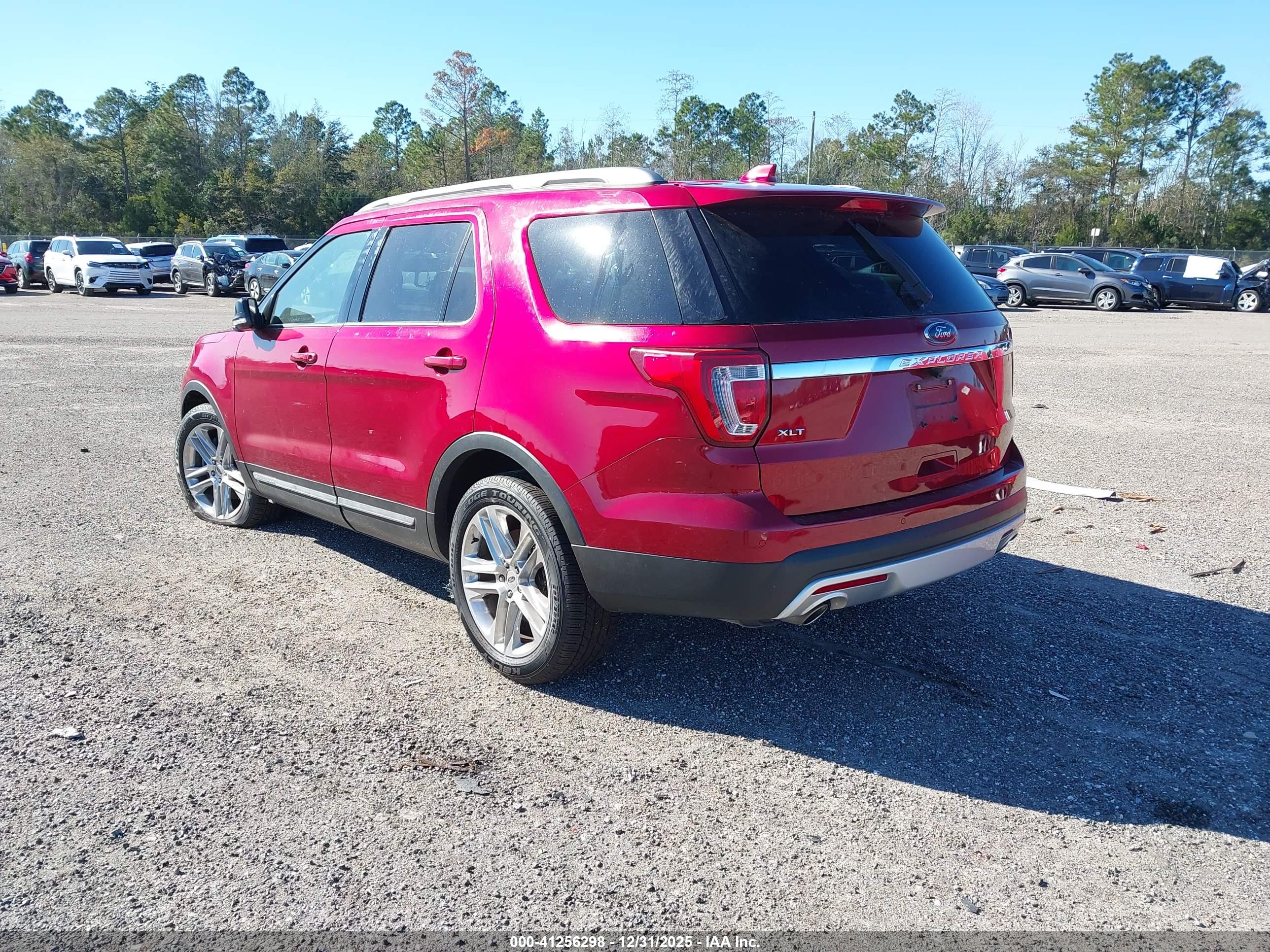 FORD EXPLORER image 3