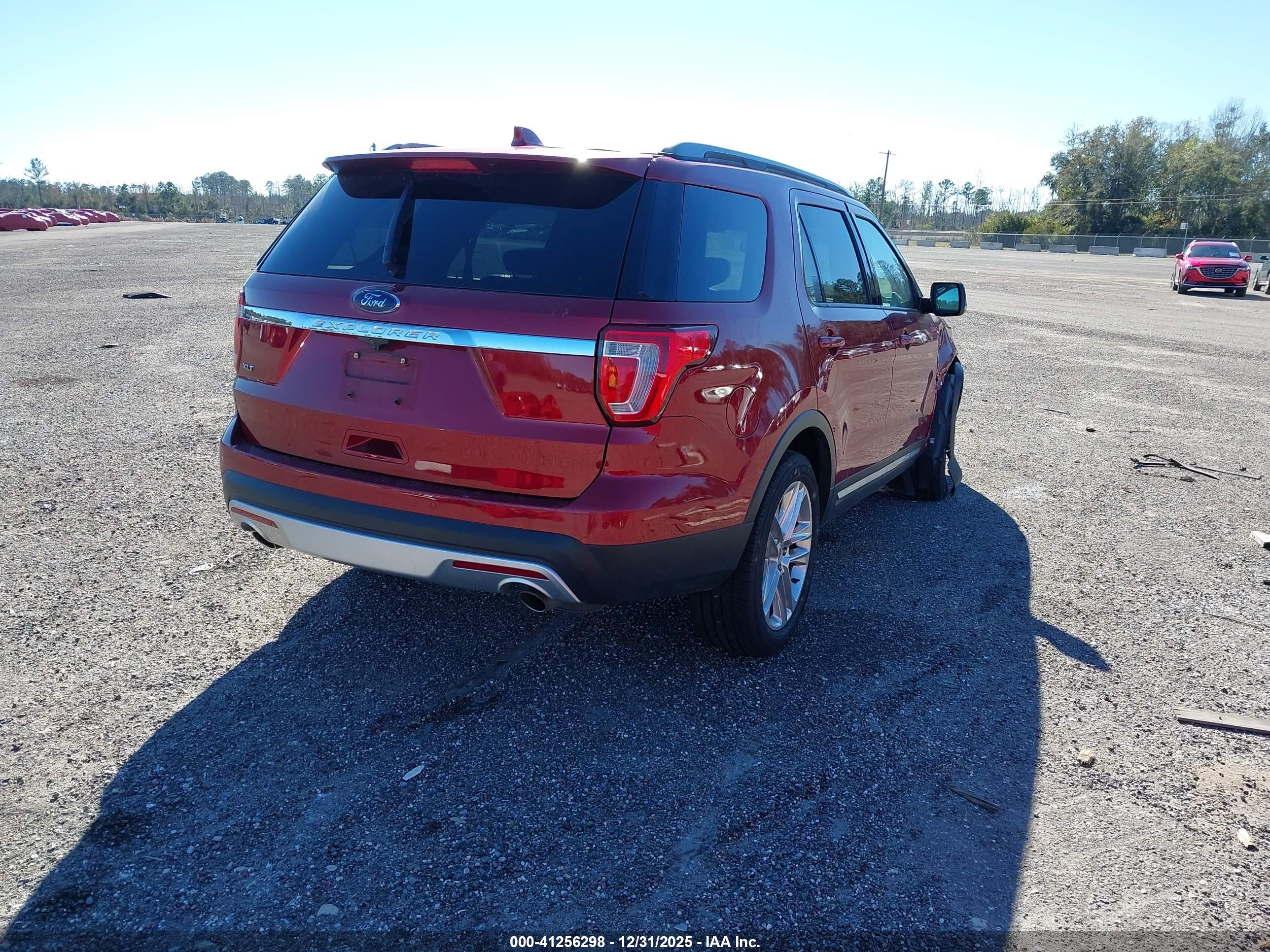 FORD EXPLORER image 4