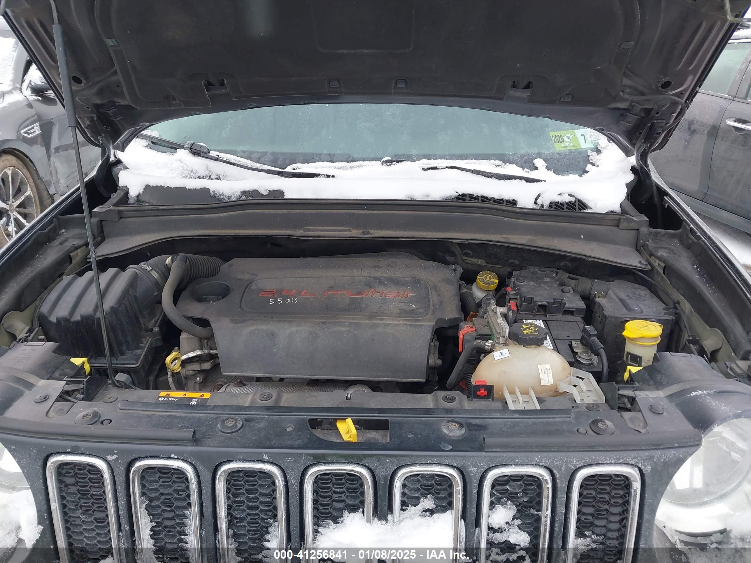 JEEP RENEGADE image 10