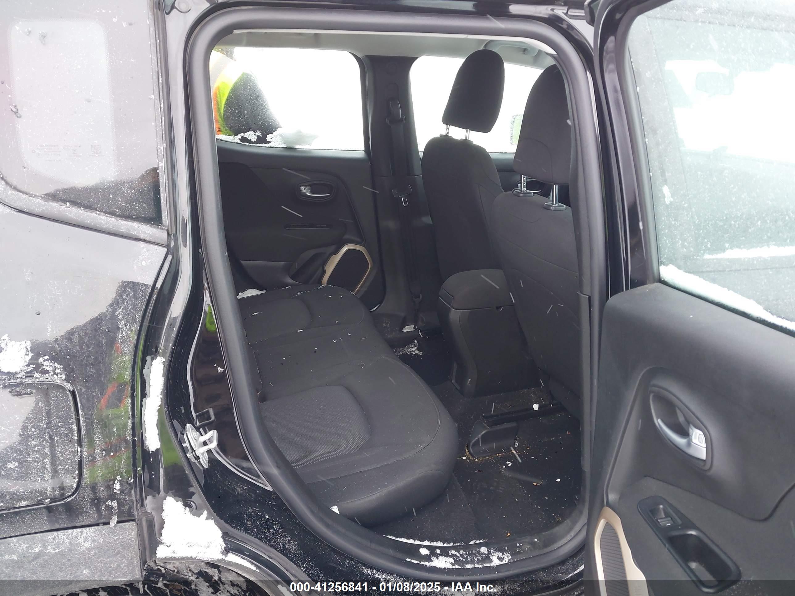 JEEP RENEGADE image 8