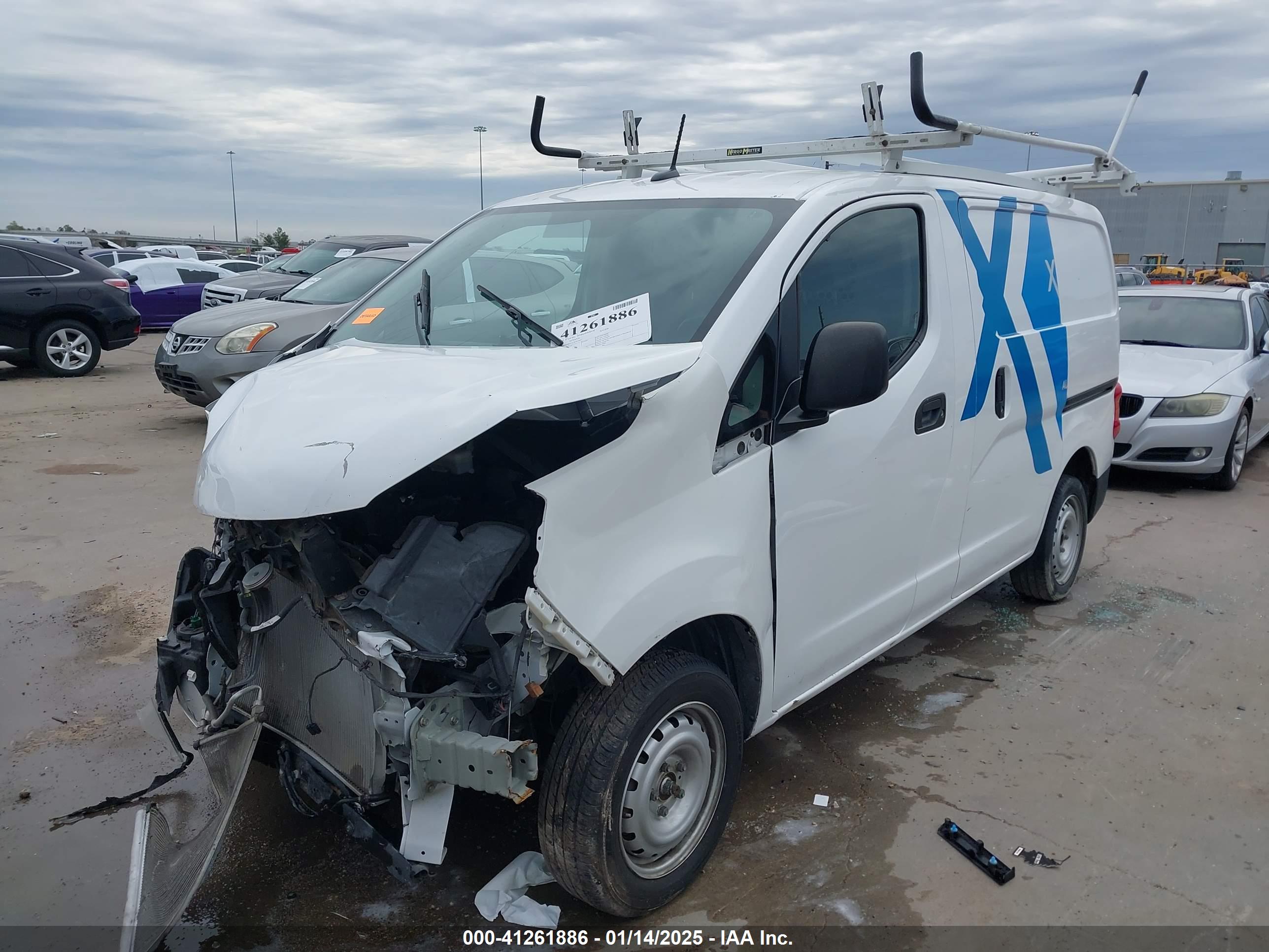 NISSAN NV200 image 2