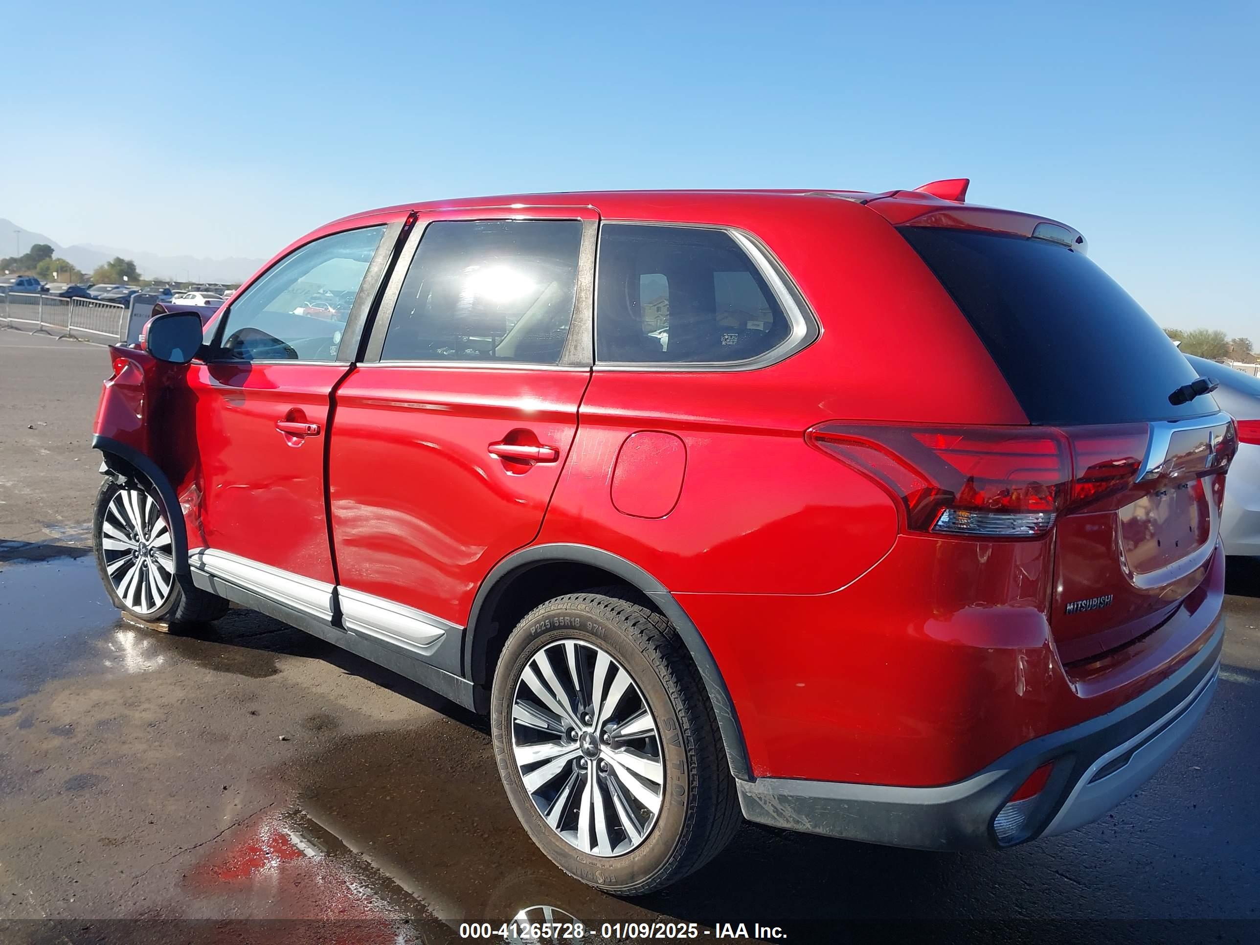 MITSUBISHI OUTLANDER image 3