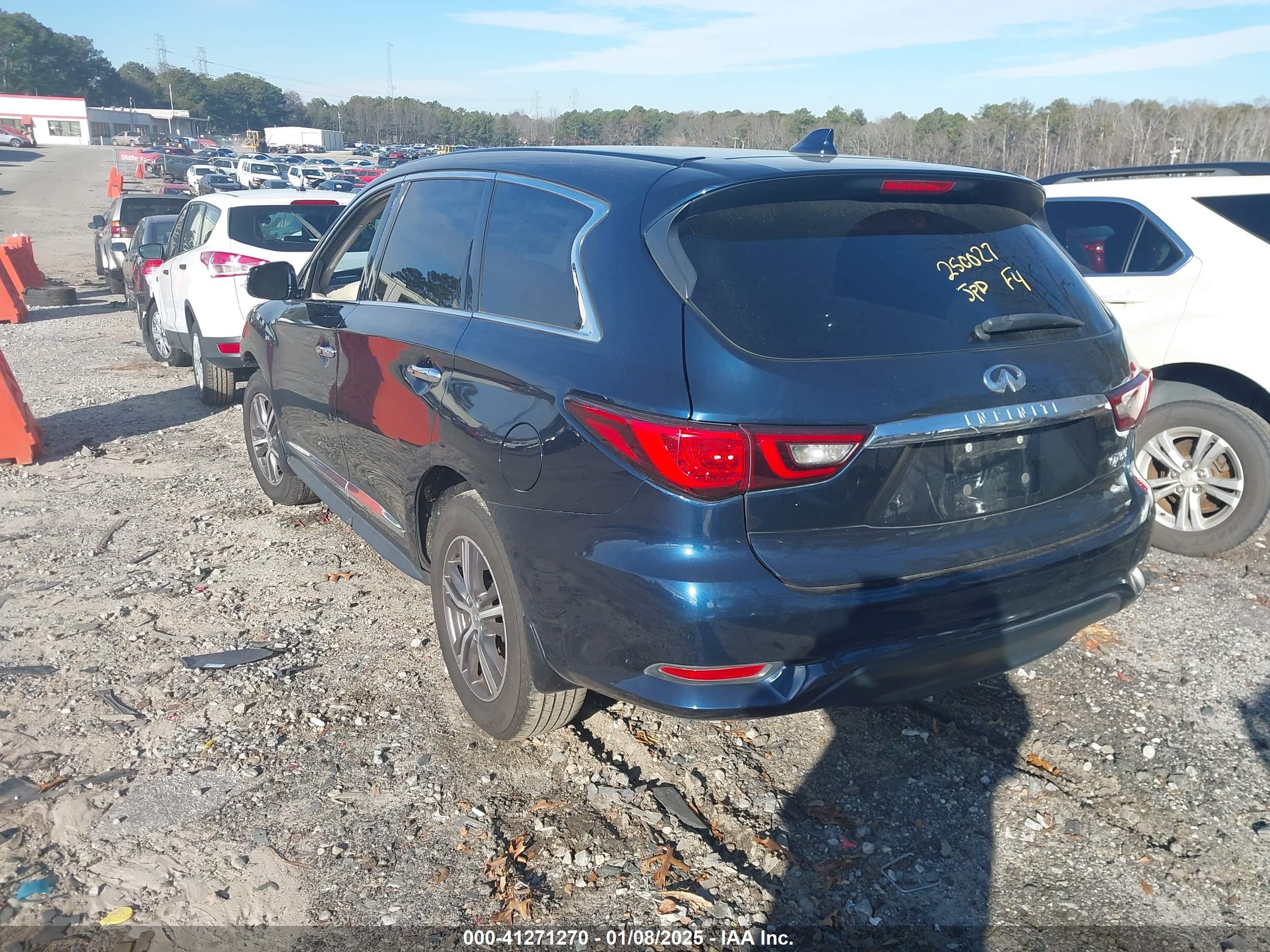 INFINITI QX60 image 3
