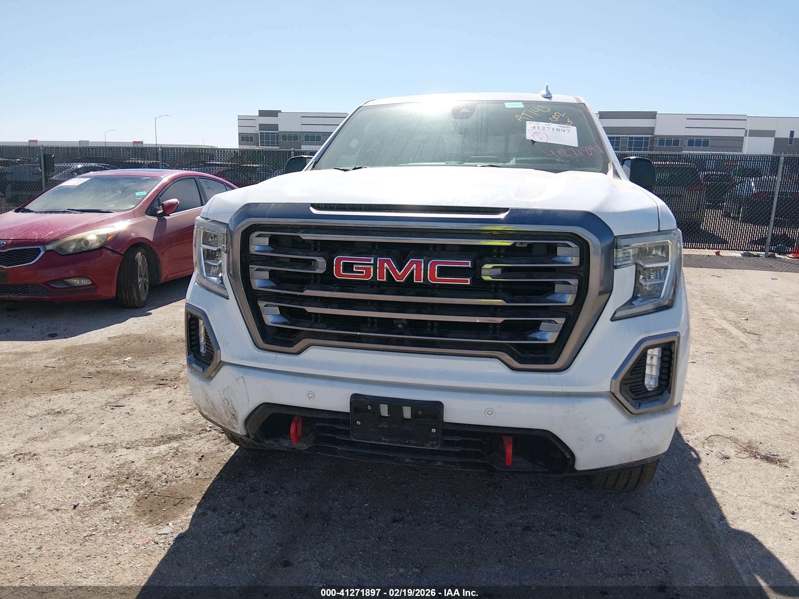 GMC SIERRA image 6