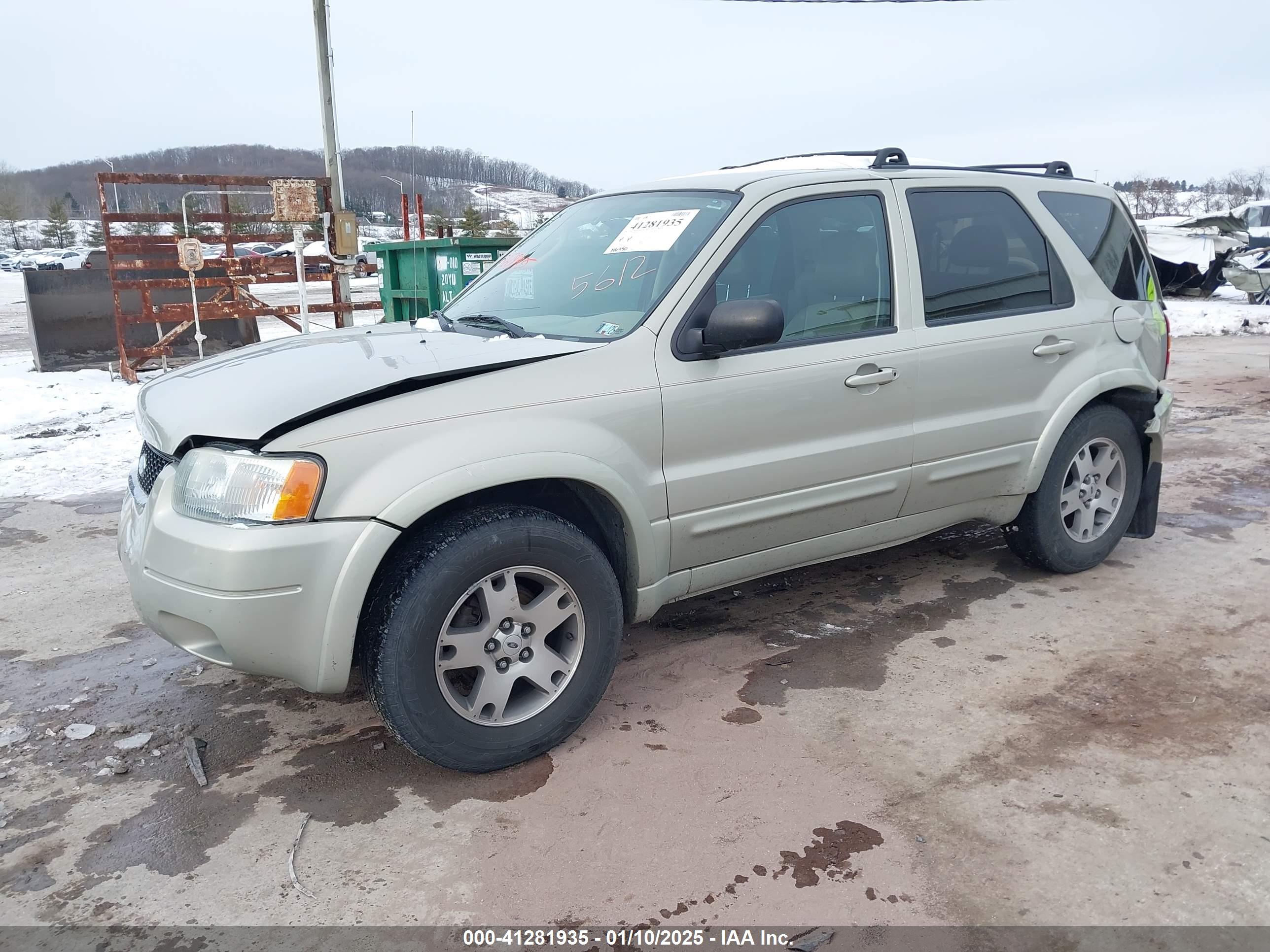 FORD ESCAPE image 2