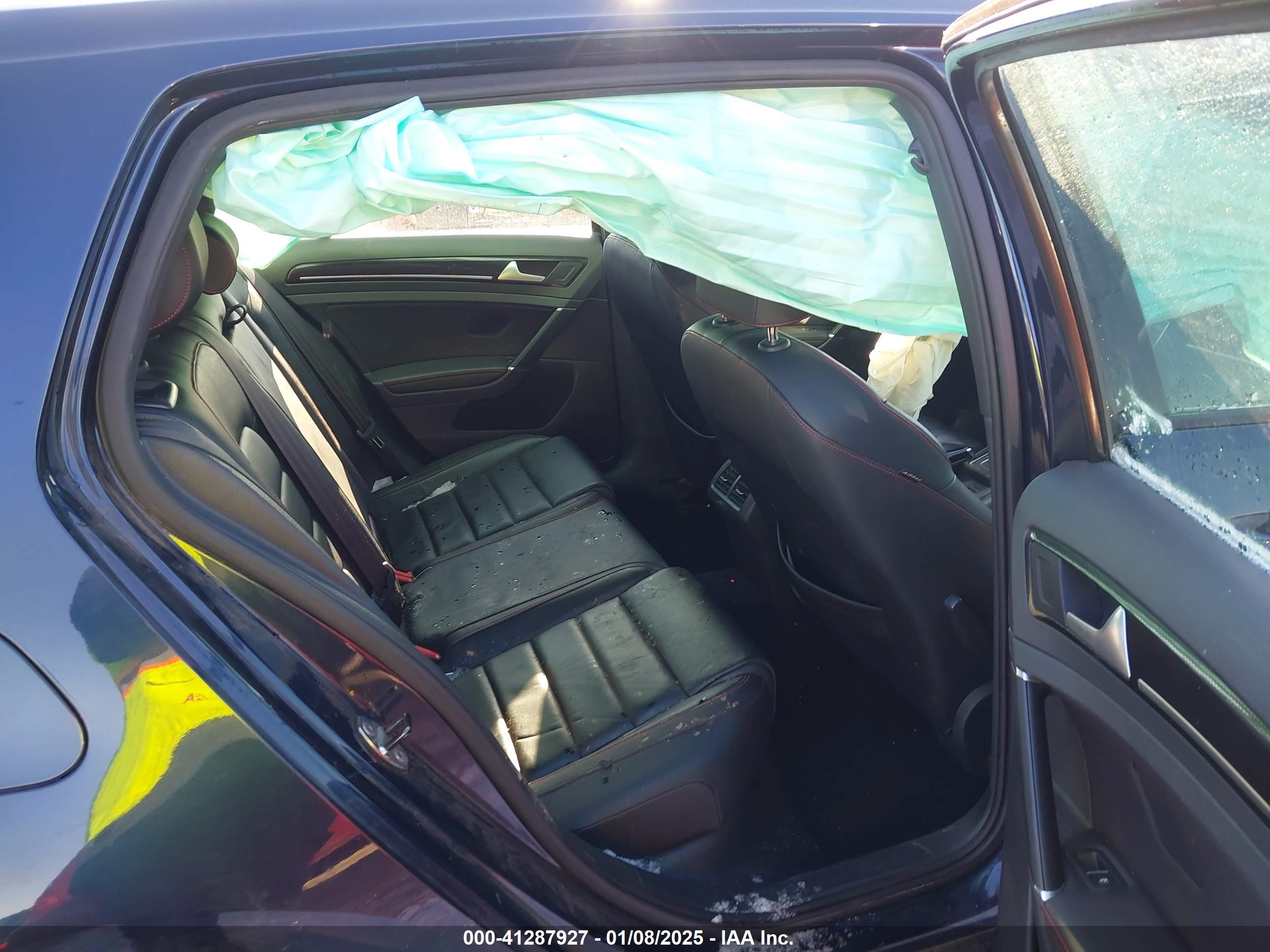VOLKSWAGEN GOLF image 8