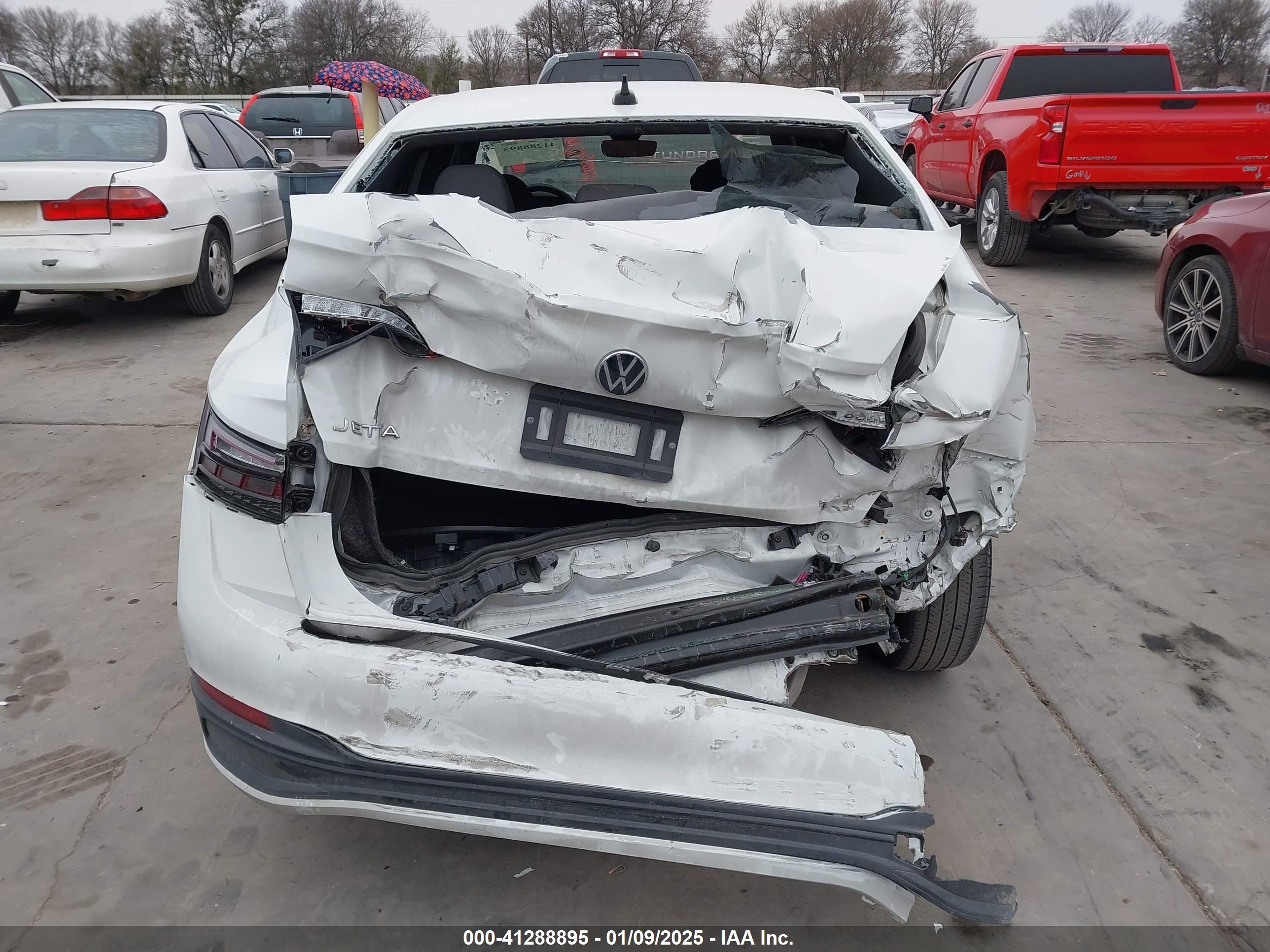 VOLKSWAGEN JETTA image 6