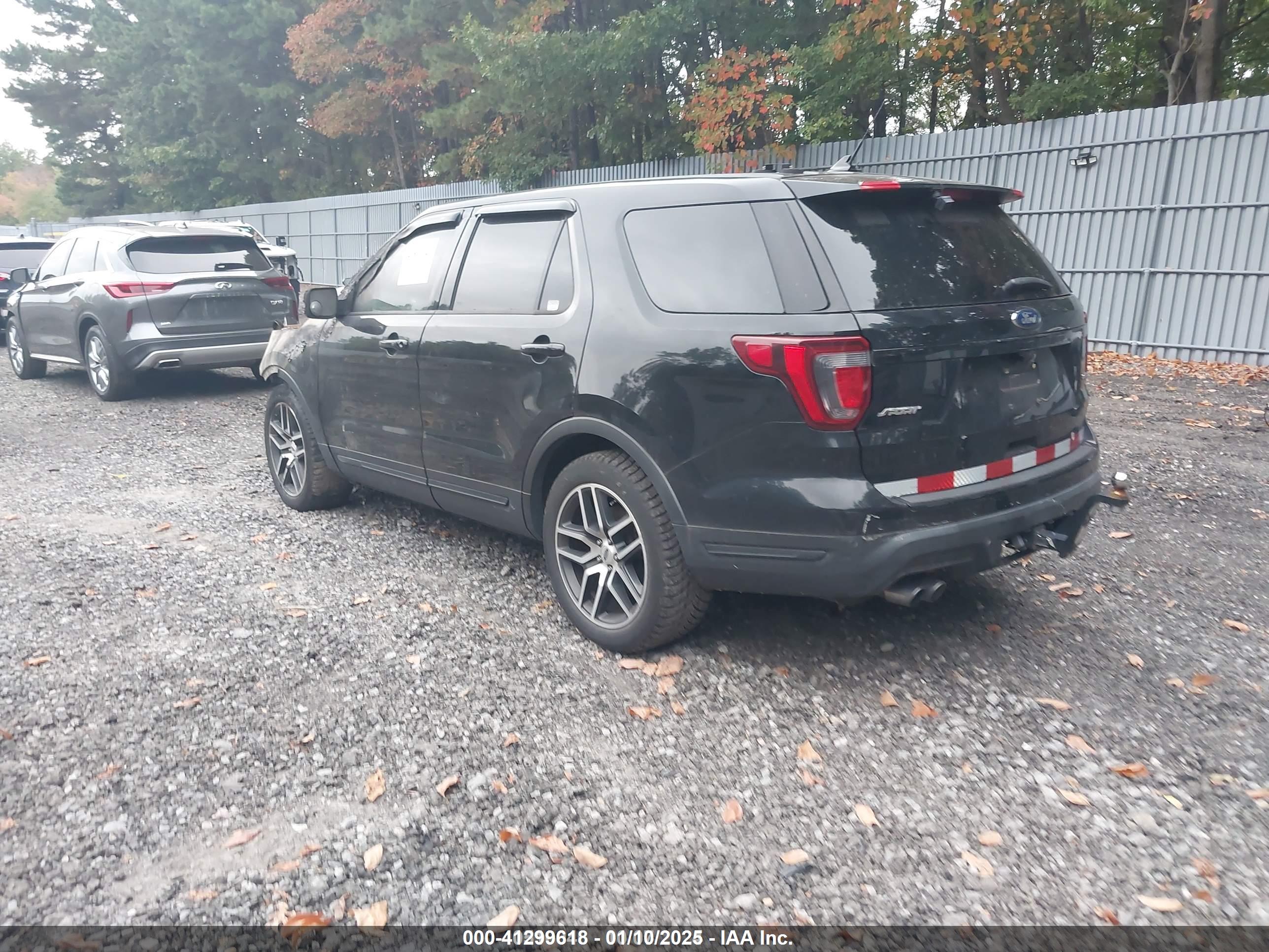 FORD EXPLORER image 3