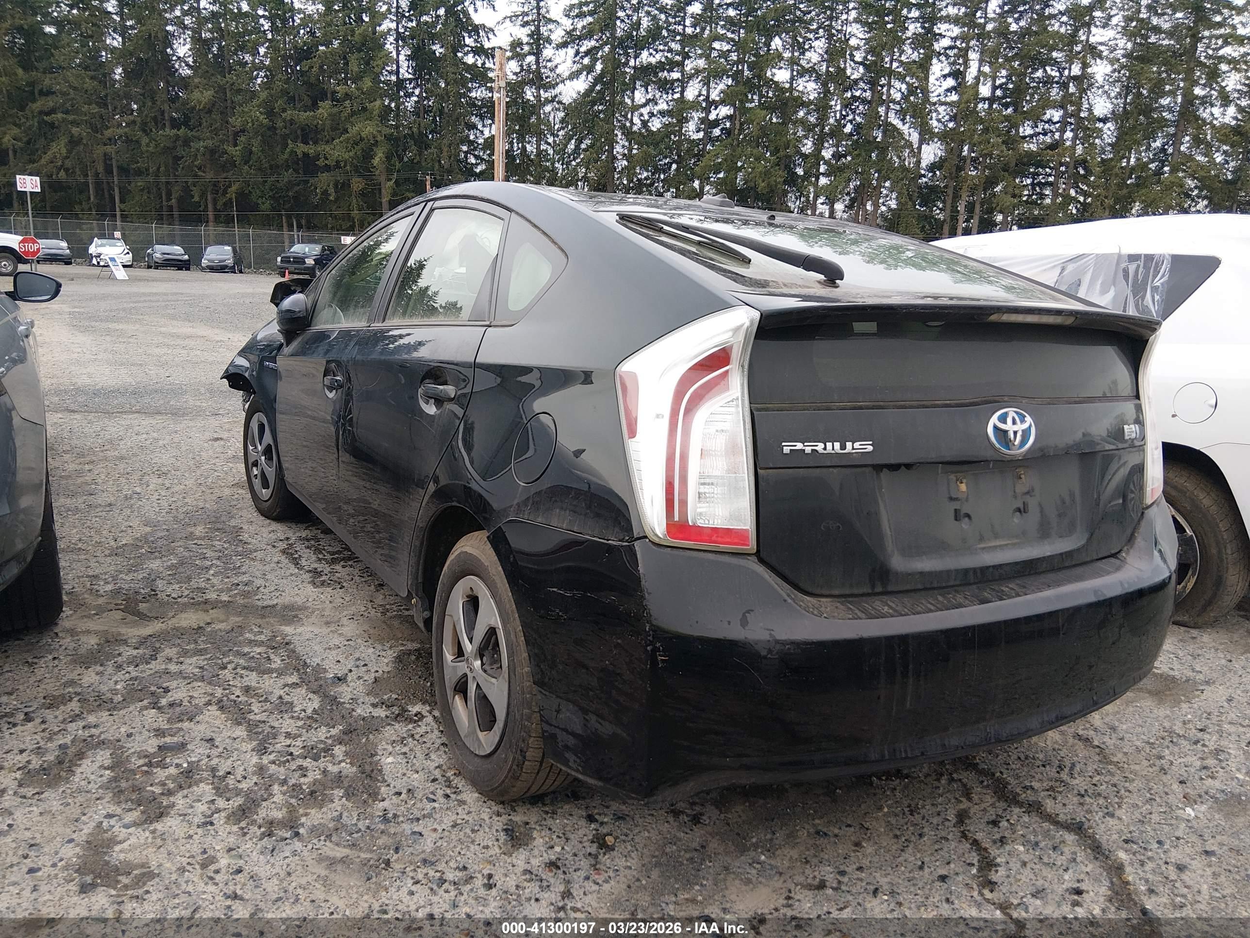 TOYOTA PRIUS image 3