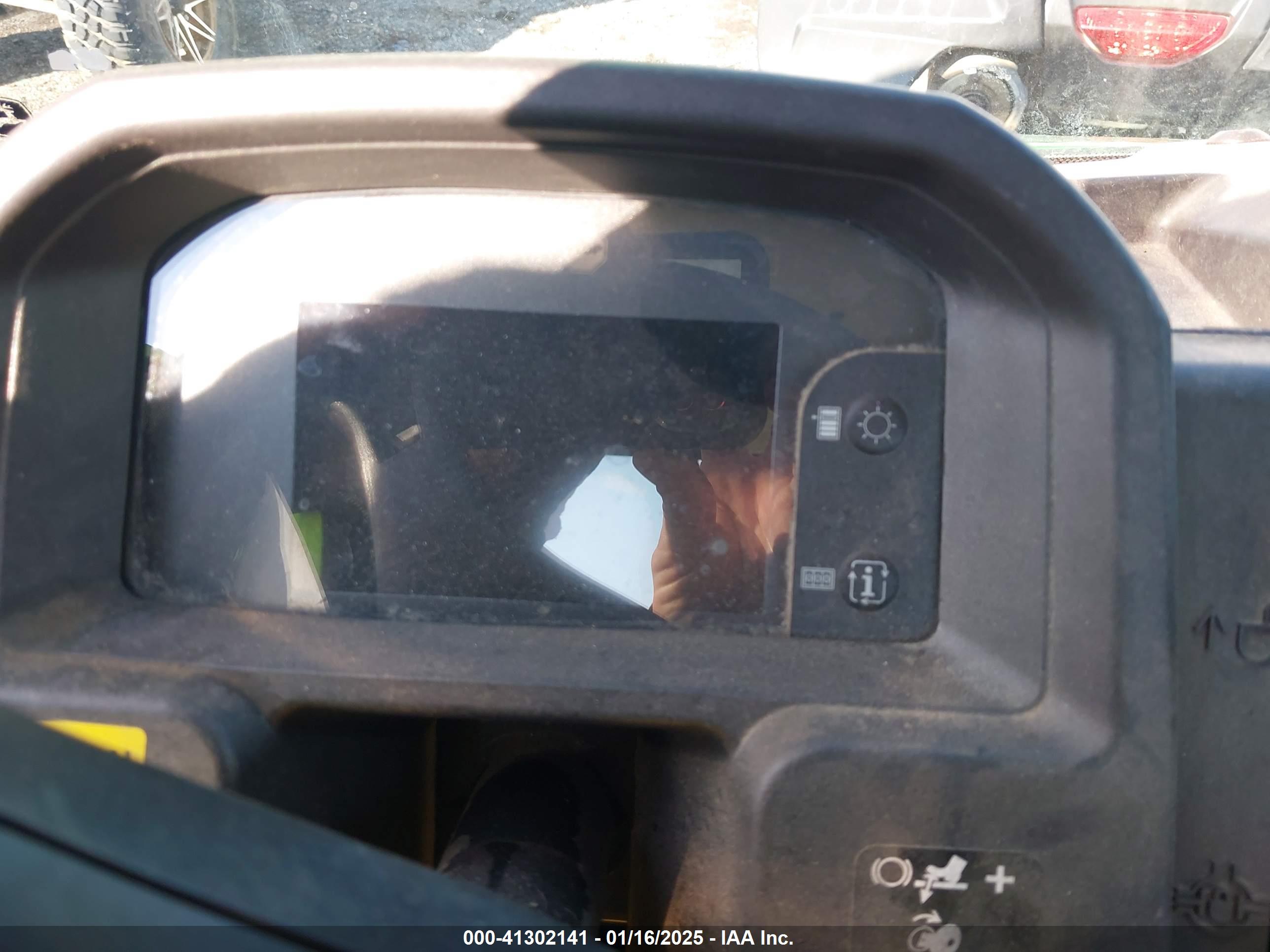 JOHN DEERE image 7