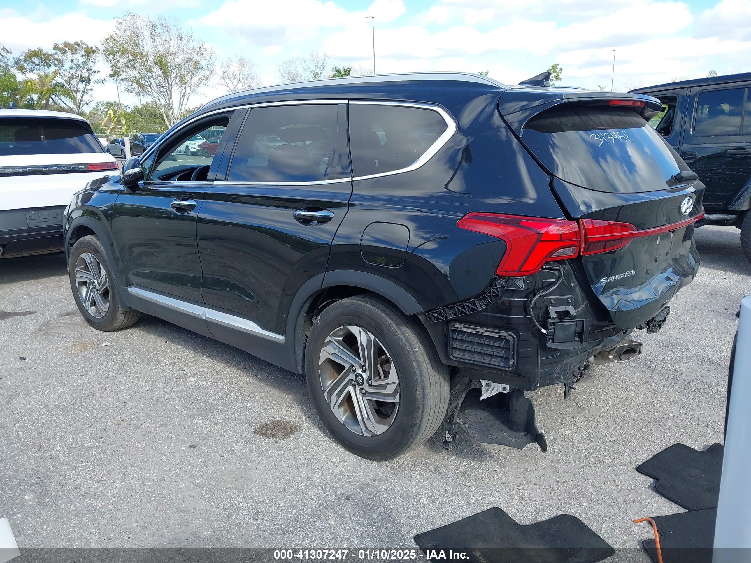HYUNDAI SANTA image 3