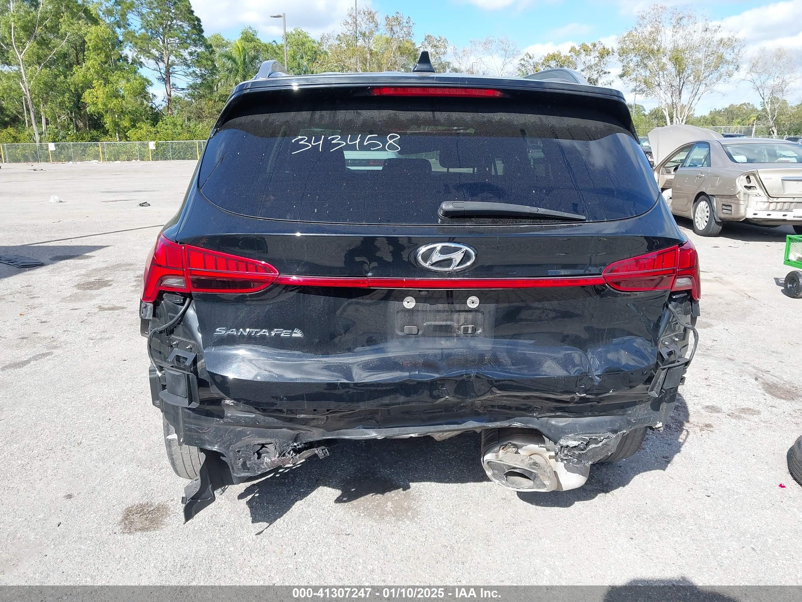 HYUNDAI SANTA image 6