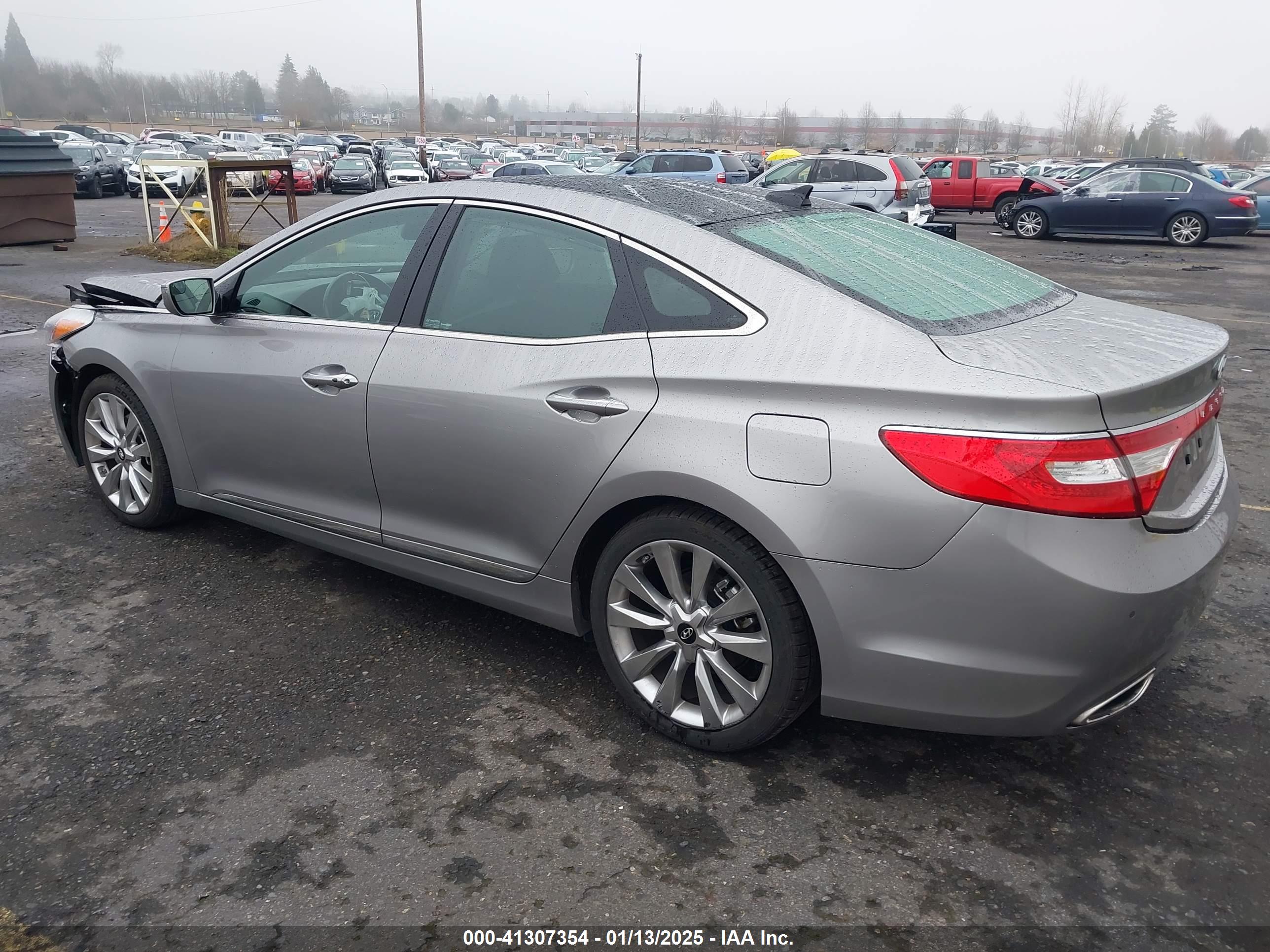 HYUNDAI AZERA image 3