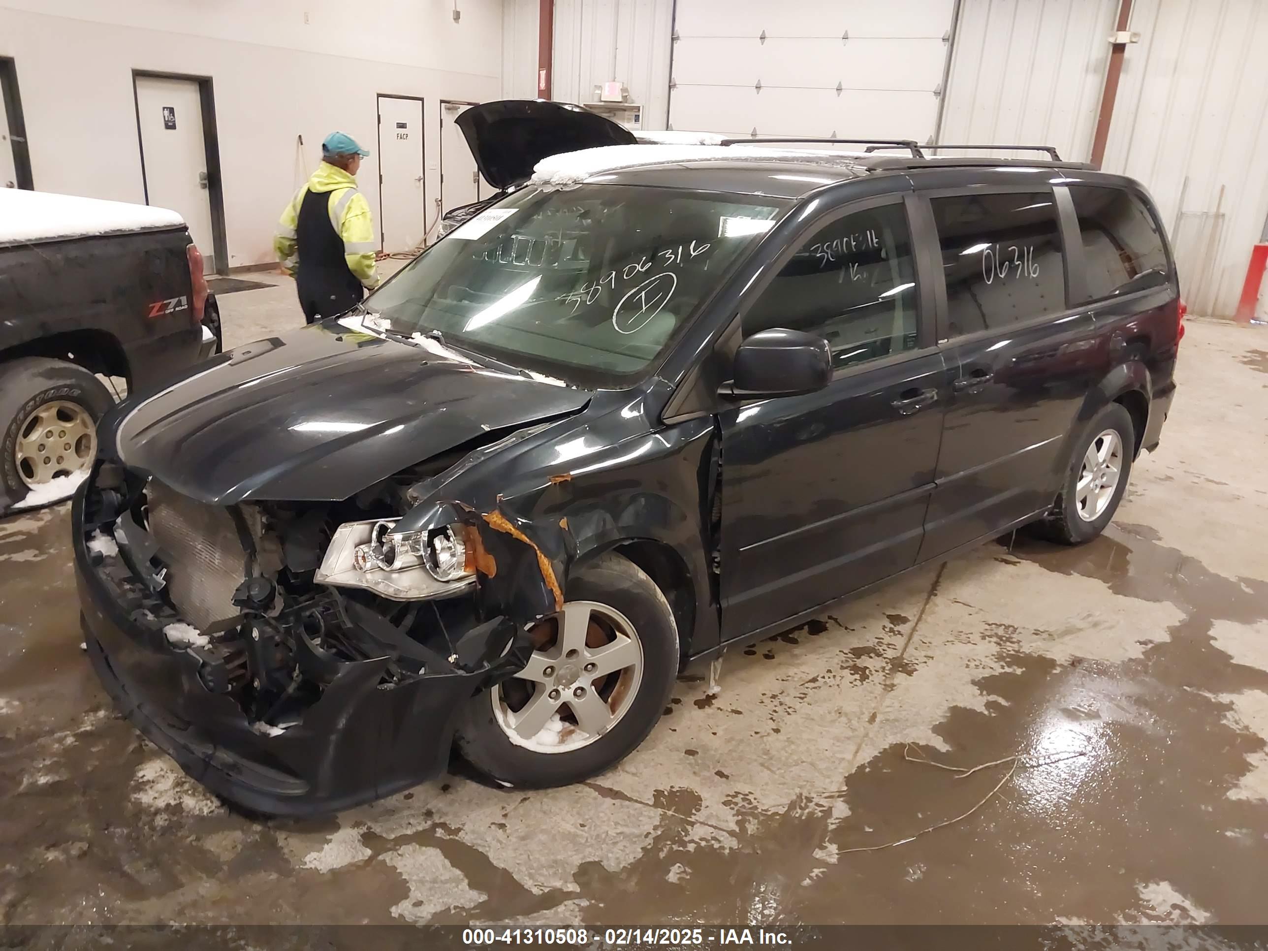 DODGE GRAND image 2