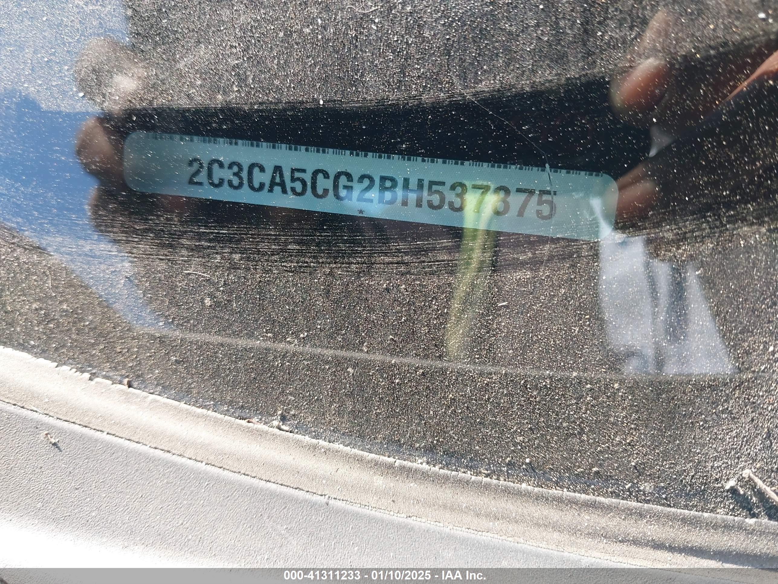 CHRYSLER 300 image 9