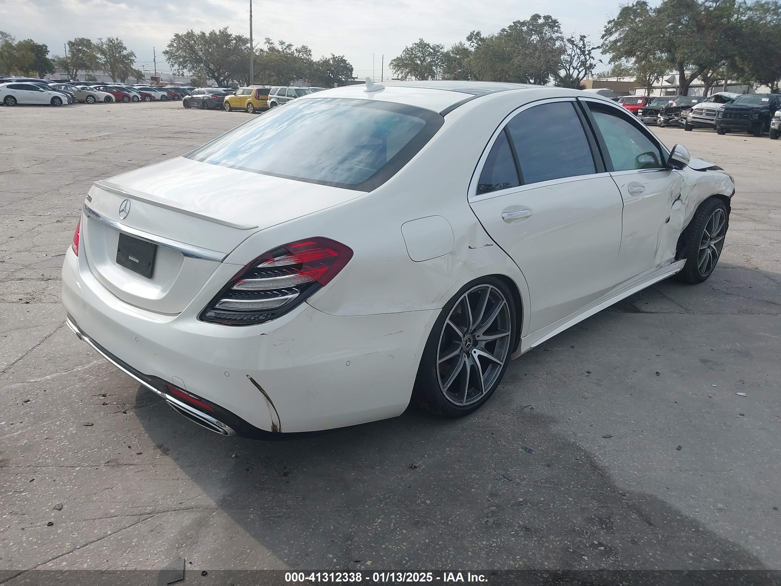 MERCEDES-BENZ S image 4