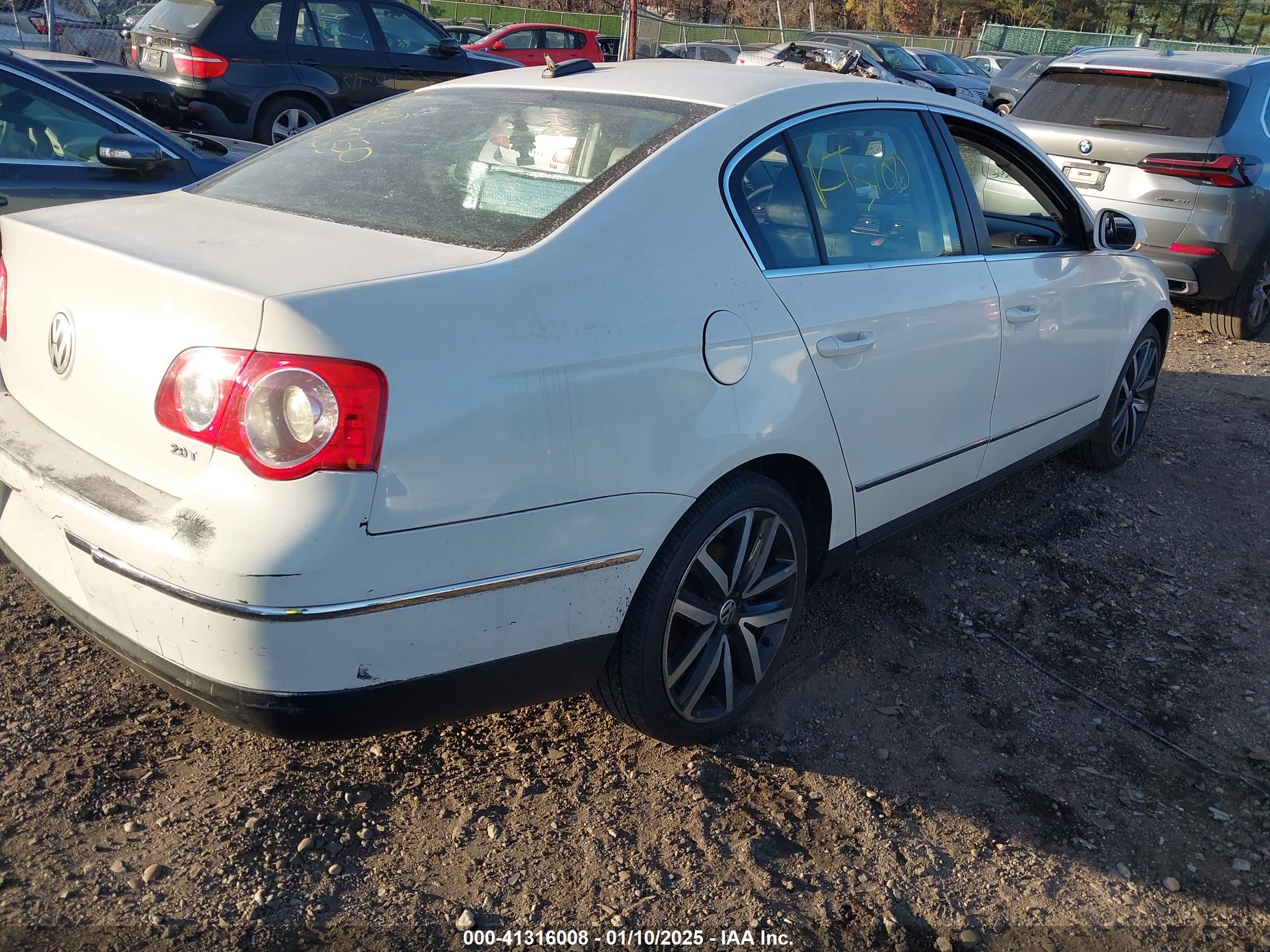 VOLKSWAGEN PASSAT image 4