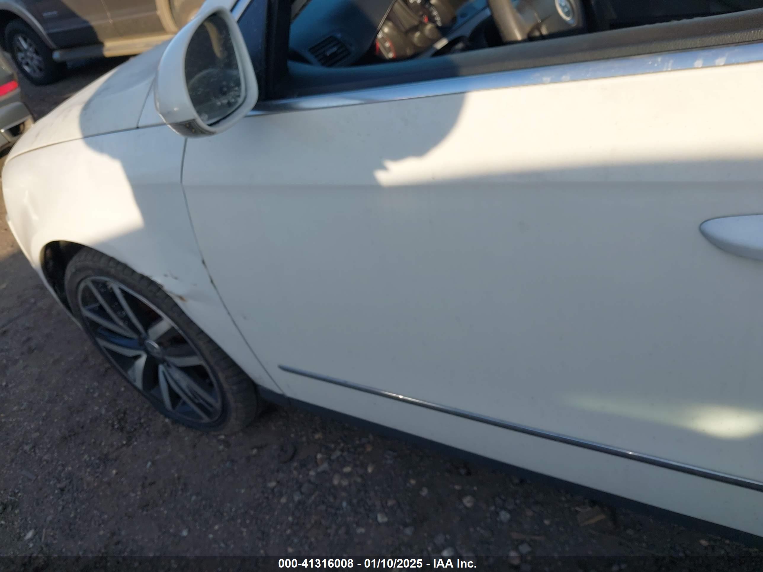 VOLKSWAGEN PASSAT image 6