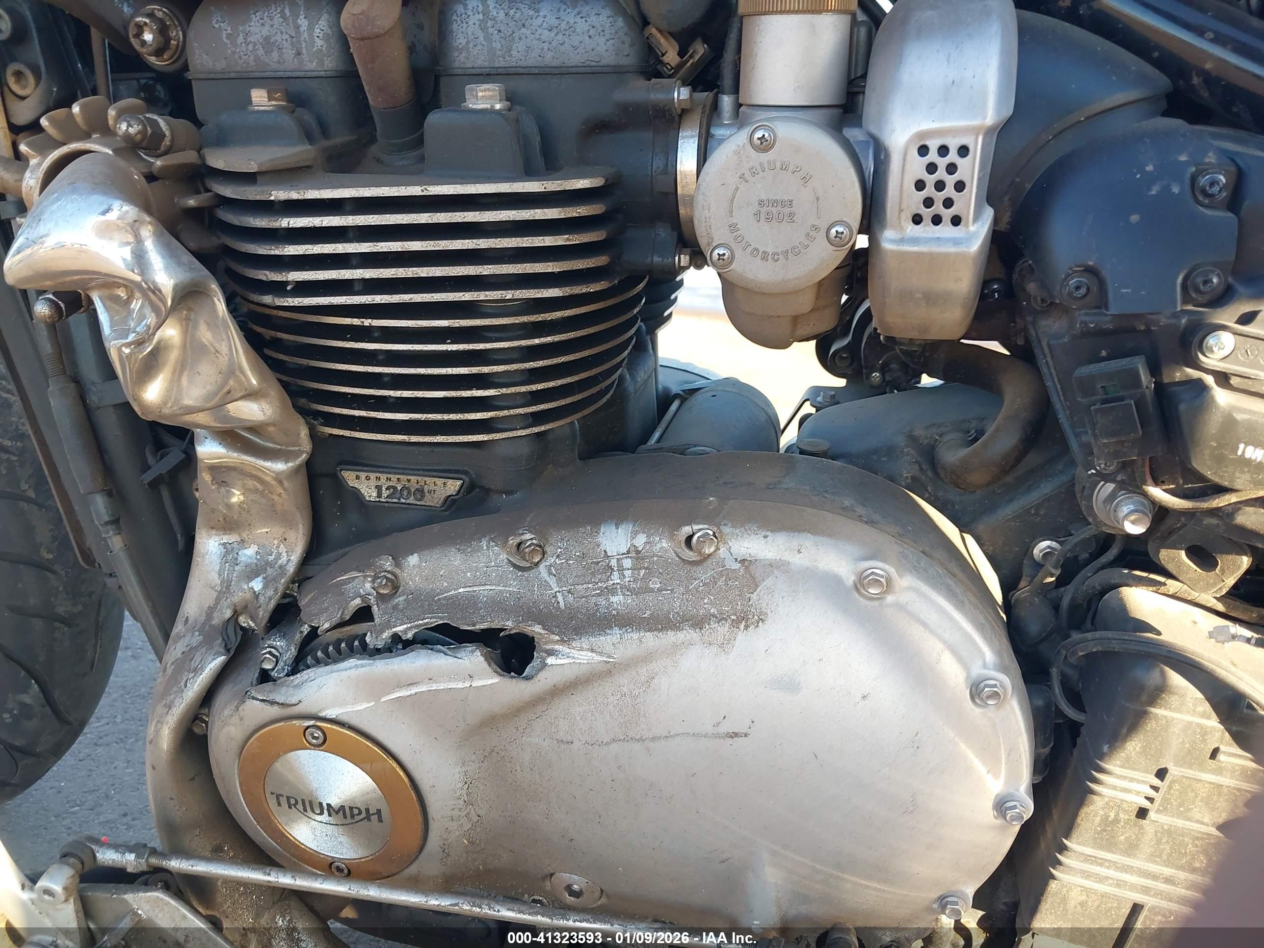 TRIUMPH MOTORCYCLE image 9