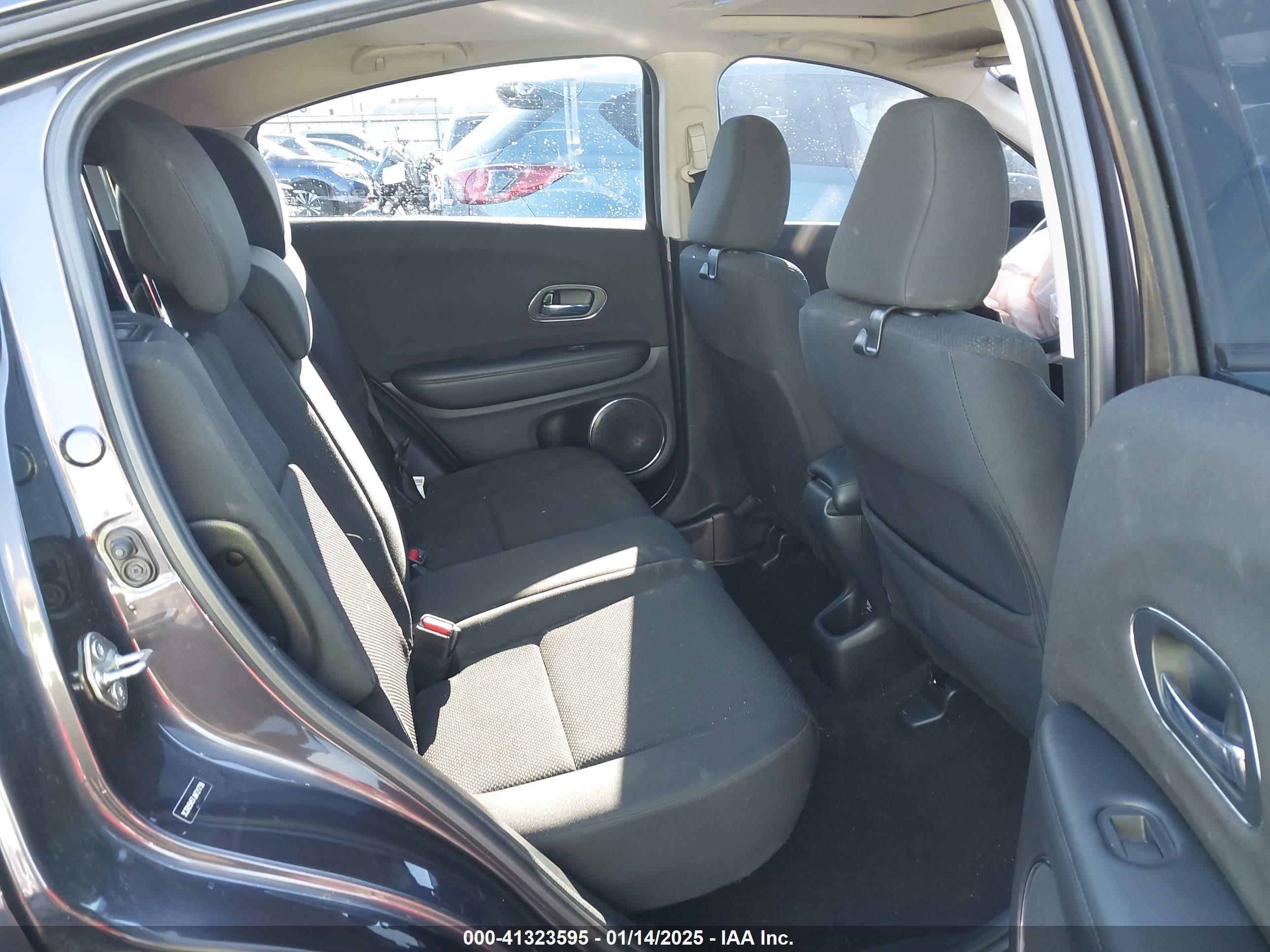 HONDA HR-V image 8